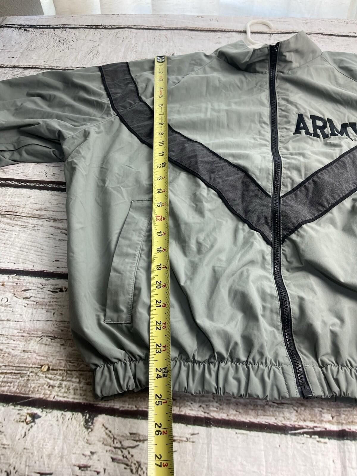 Other US Army Jacket M Gray Physical Fitness Uniform Skilcraft Size US M / EU 48-50 / 2 - 4 Thumbnail