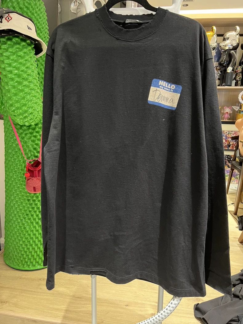 Balenciaga Balenciaga Designer's Signature Long Sleeve Limited Editio Size US XS / EU 42 / 0 - 1 Thumbnail