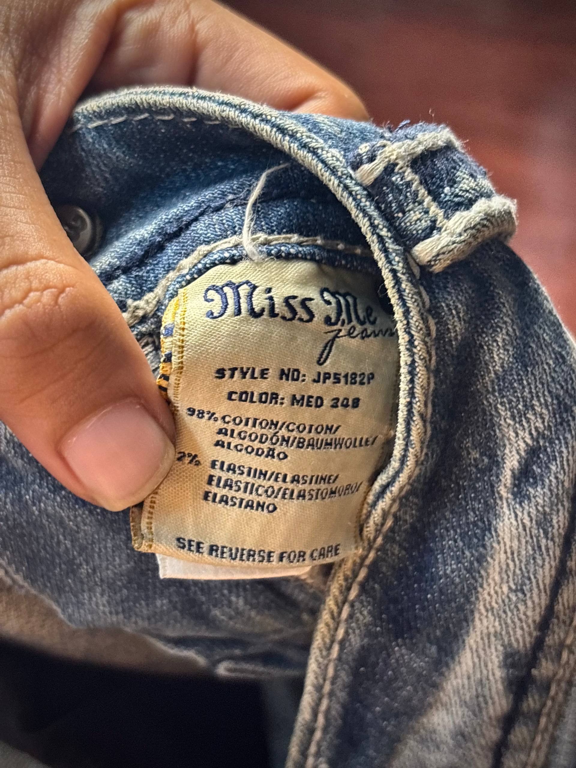 Issey Miyake Vintage Y2K Miss Me Capri Embroidered Cross Denim Pants Size 28" / US 6 / IT 42 - 7 Thumbnail