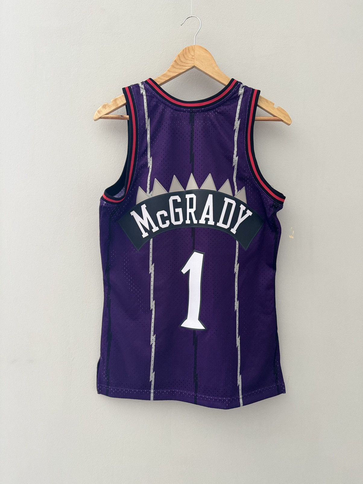 Mitchell & Ness Vince Carter Toronto Raptors Mitchell & Ness Jersey Size US S / EU 44-46 / 1 - 8 Thumbnail