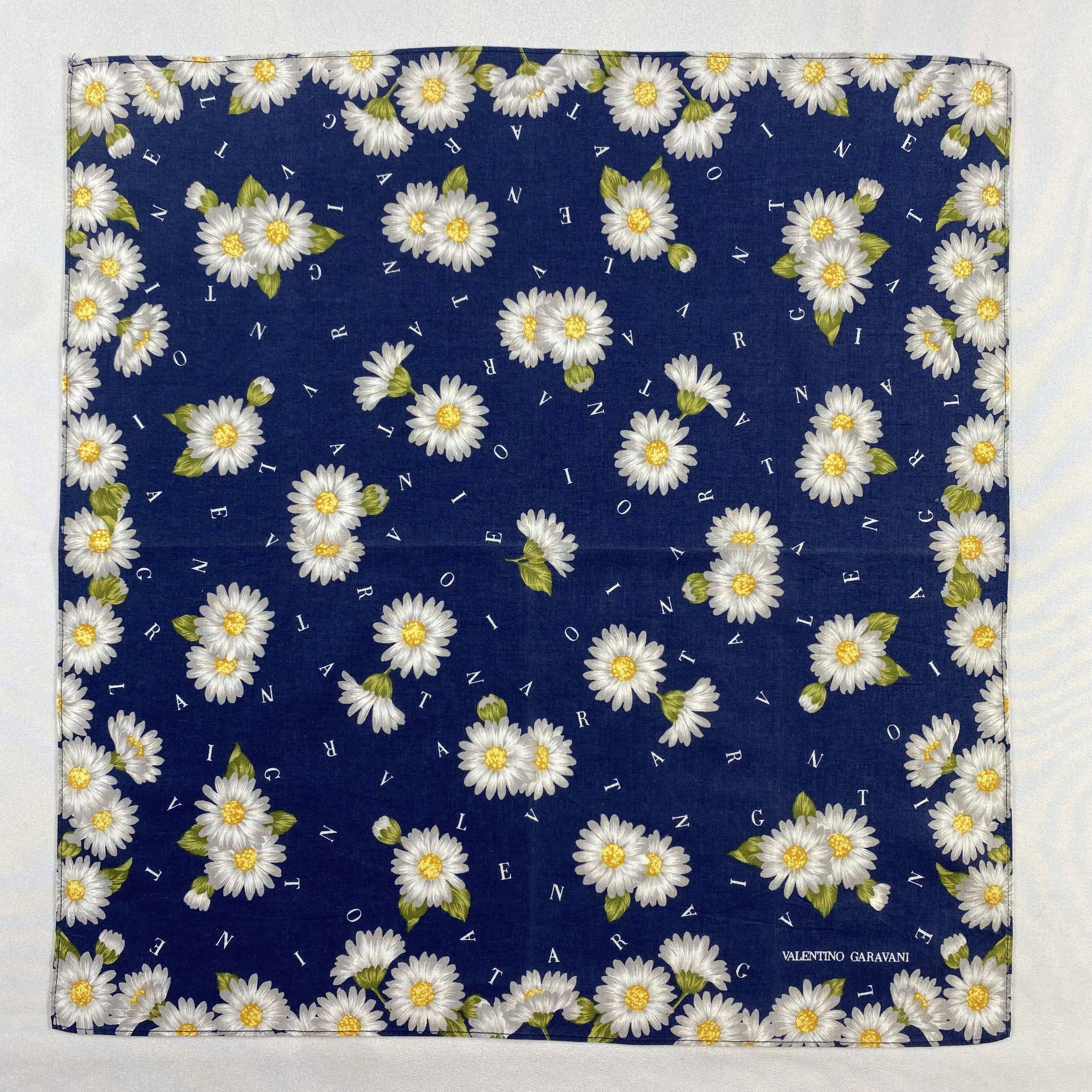 Valentino × Vintage Valentino Garavani Handkerchief / Neckerchief-P1534 Size ONE SIZE - 1 Thumbnail
