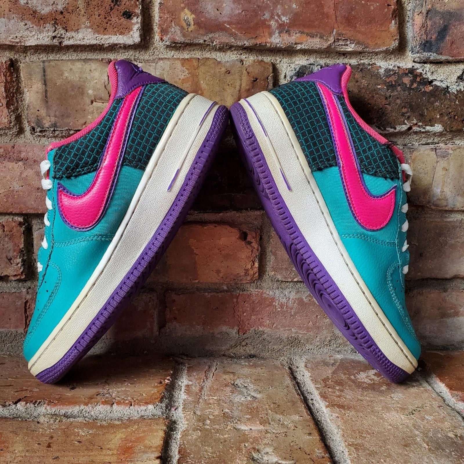 Nike Nike Teal and Pink Athletic Shoes Size US 6.5 / IT 36.5 - 5 Thumbnail