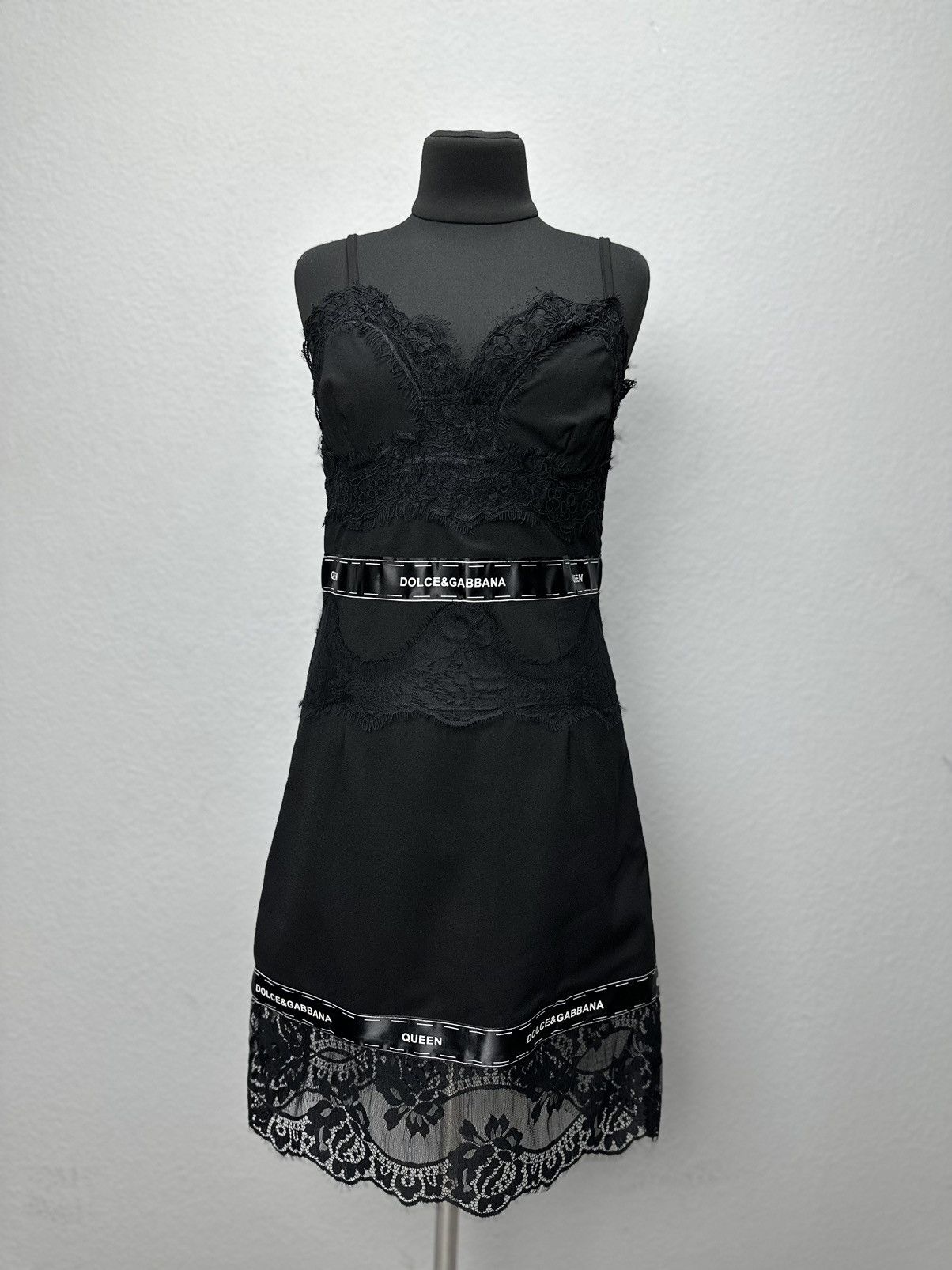Dolce & Gabbana Queen Dolce & Gabbana Black Dress Classic Elegant Luxury Size S / US 4 / IT 40 - 13 Thumbnail