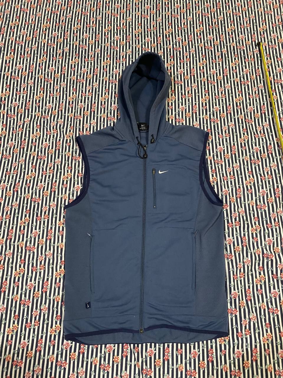 Nike Nike Shield Sleeveless Jacket Nike Fly Rush Vest Top Size US M / EU 48-50 / 2 - 15 Thumbnail