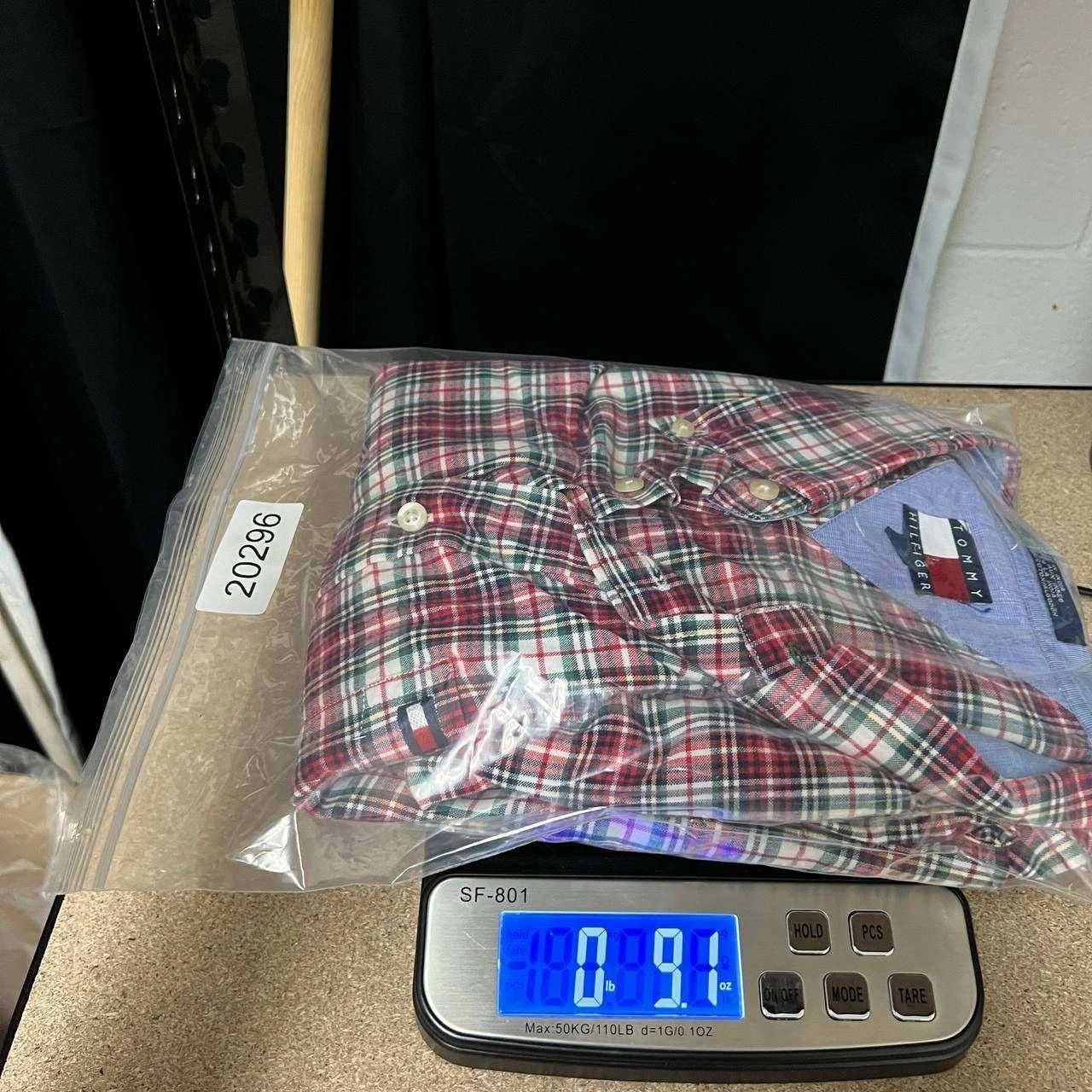 Tommy Hilfiger Tommy Hilfiger Button Down Shirt Men Plaid Cotton XL Size US XL / EU 56 / 4 - 8 Thumbnail