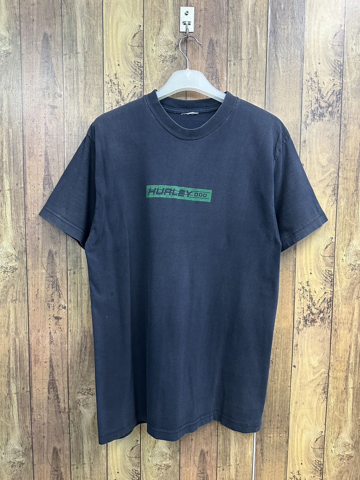 Hurley Vintage Hurley Hookups Tshirt A484 Size US S / EU 44-46 / 1 - 2 Thumbnail