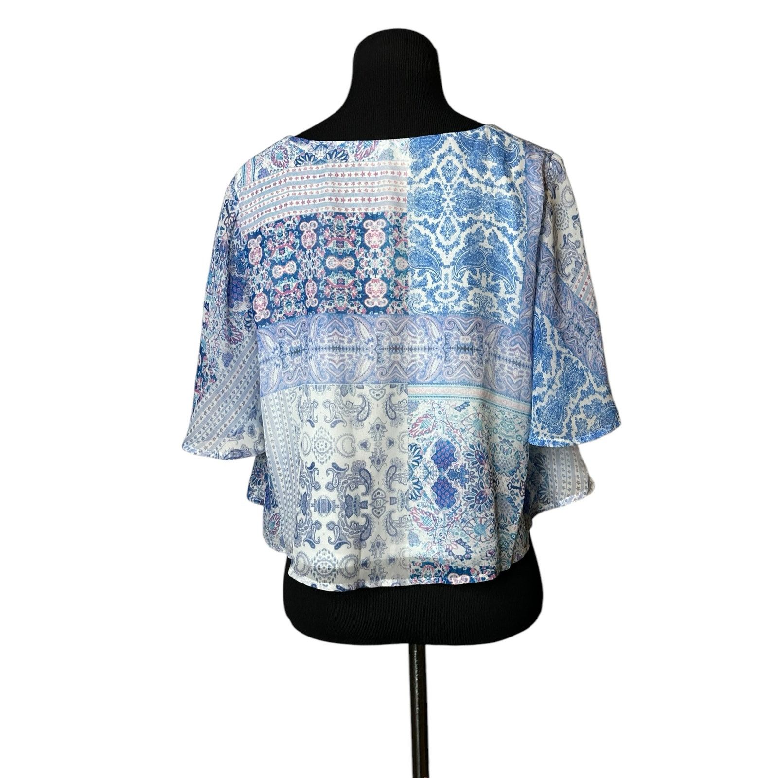 Show Me Your MuMu Show me your Mumú white blue print cropped blouse size XS Size XS / US 0-2 / IT 36-38 - 9 Thumbnail