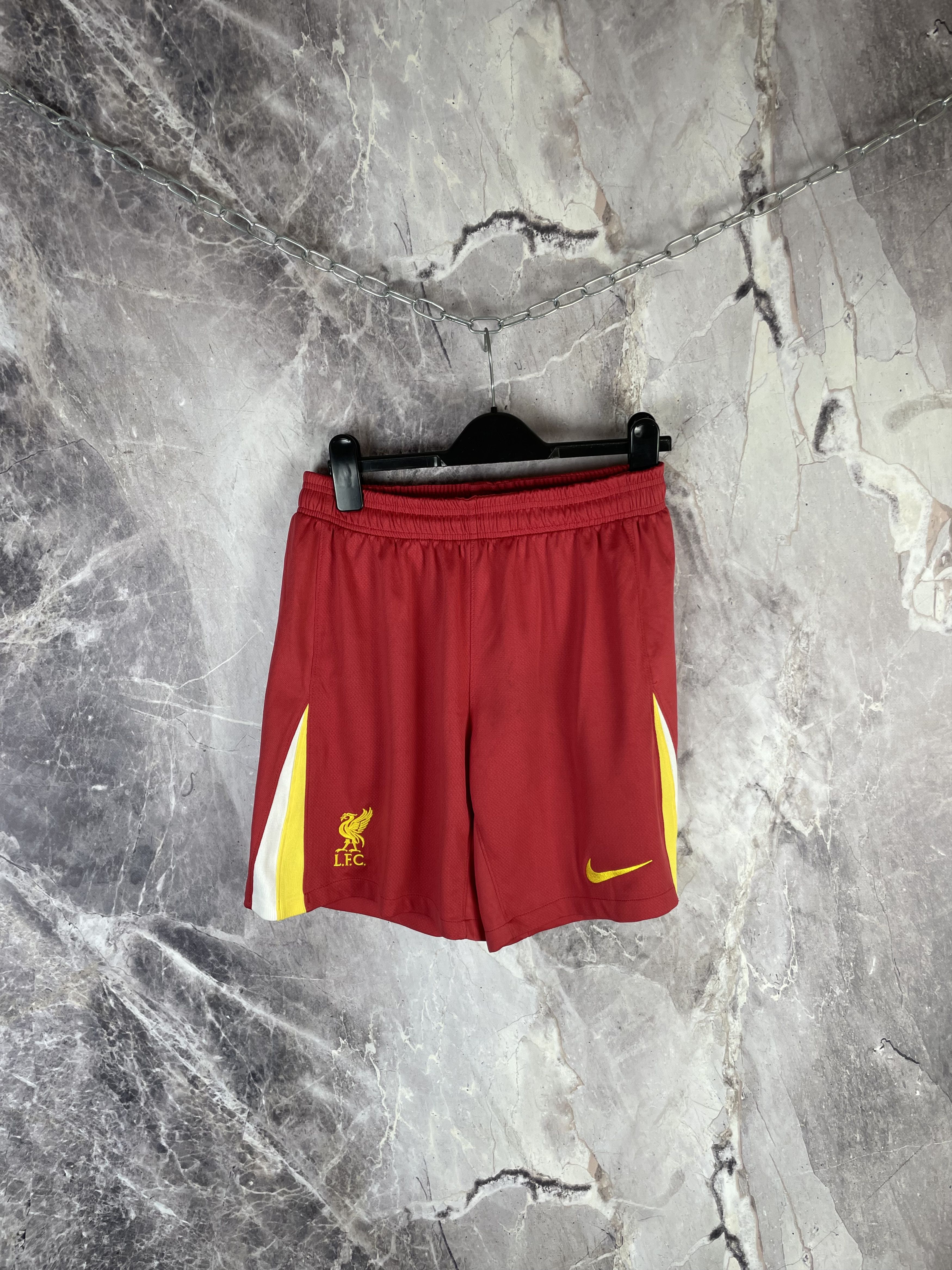 Nike Liverpool Nike soccer shorts Y2k Size US 32 / EU 48 - 1 Thumbnail