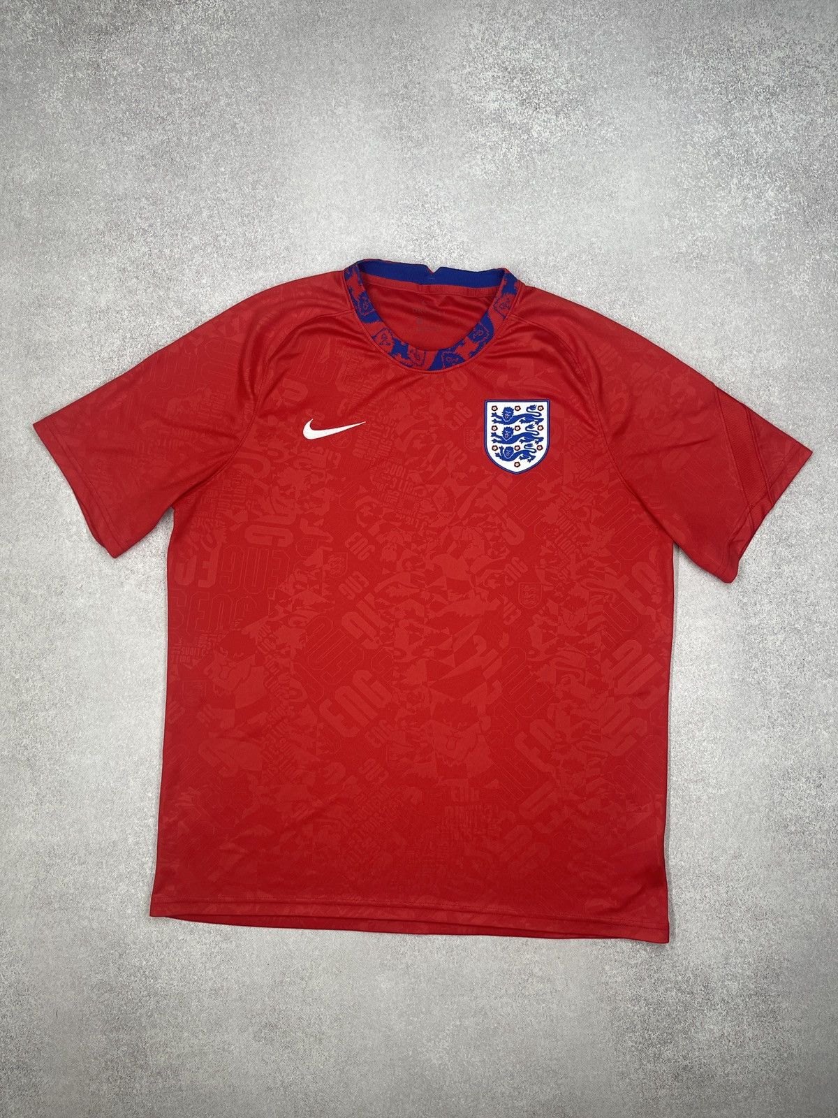 Nike Mens Nike England Football Soccer Jersey Red Size XL Size US XL / EU 56 / 4 - 2 Thumbnail