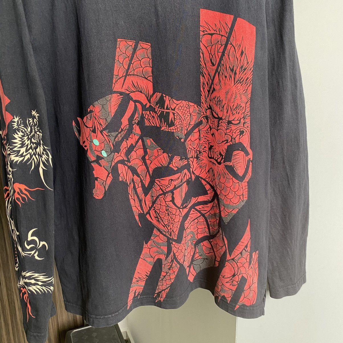 Anime Thrashed Faded NERV Evangelion Neon Genesis ERD GRUNGE TEE Size US XL / EU 56 / 4 - 3 Thumbnail