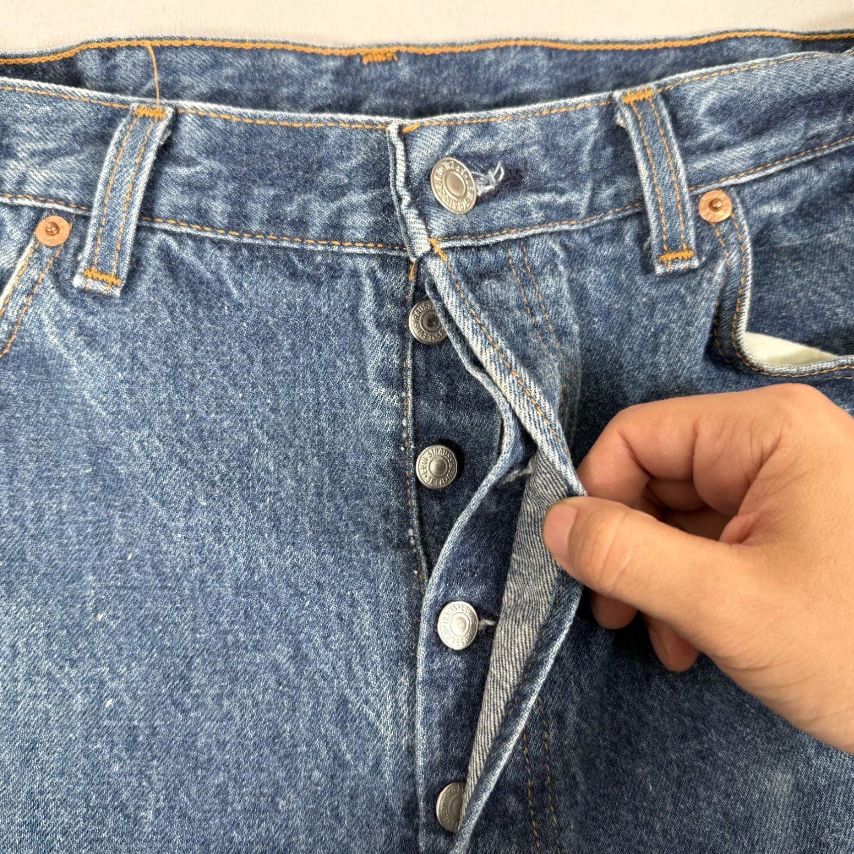 Levi's VINTAGE Levi's 501 Jeans Men's 34x32 Distressed Blue Denim 90s Size US 34 / EU 50 - 7 Thumbnail