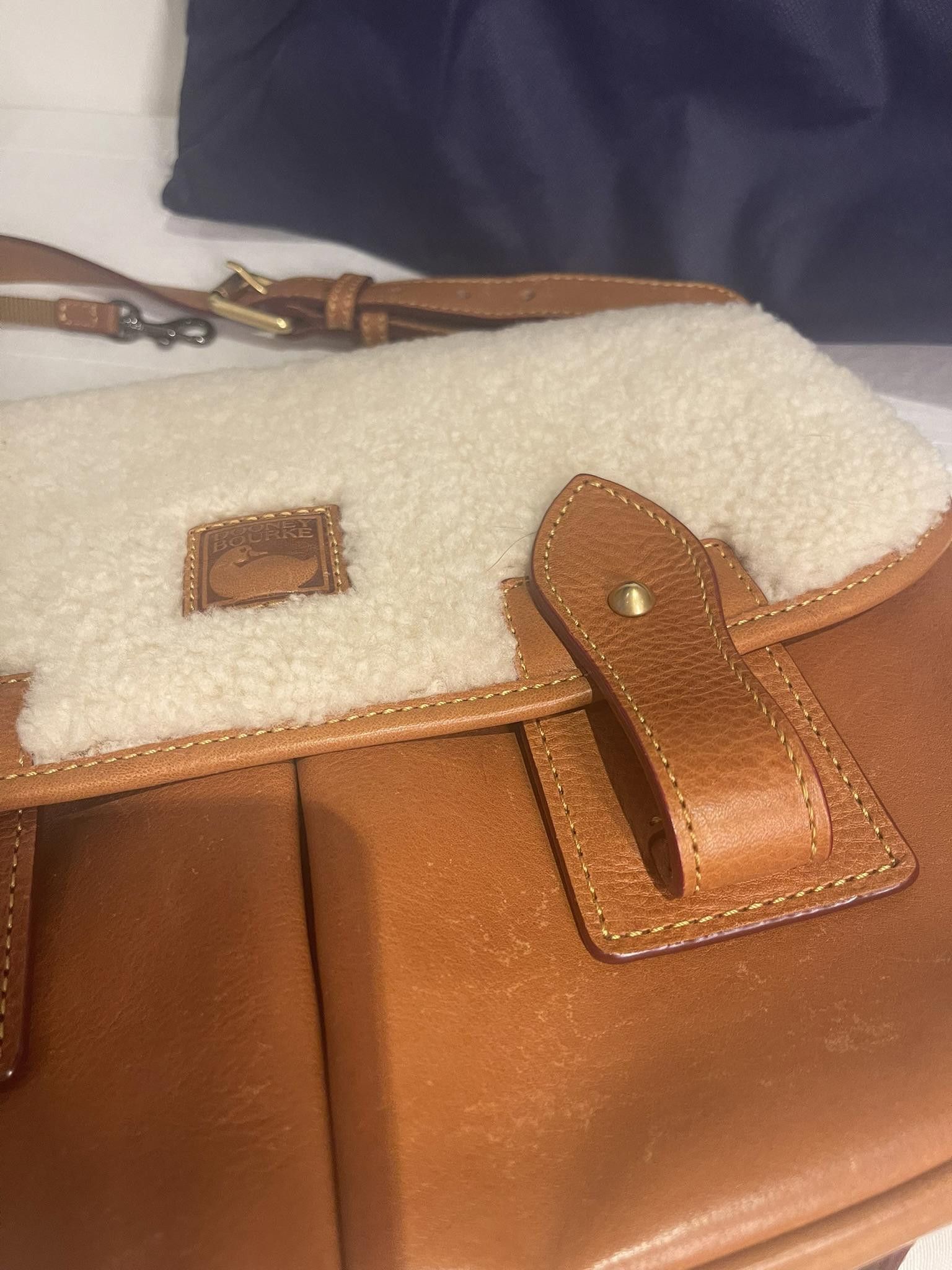 Dooney & Bourke Dooney & Bourke Shearling Saddlebag Size ONE SIZE - 4 Thumbnail
