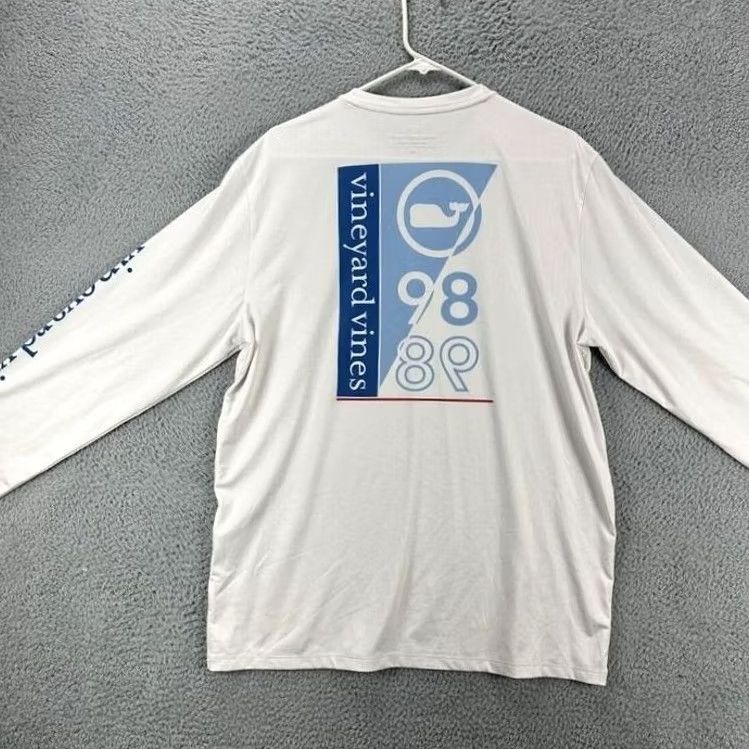 Vineyard Vines Vineyard Vines Shirt Mens Medium White Graphic VV 98 Sailing Performance Size US M / EU 48-50 / 2 - 3 Thumbnail