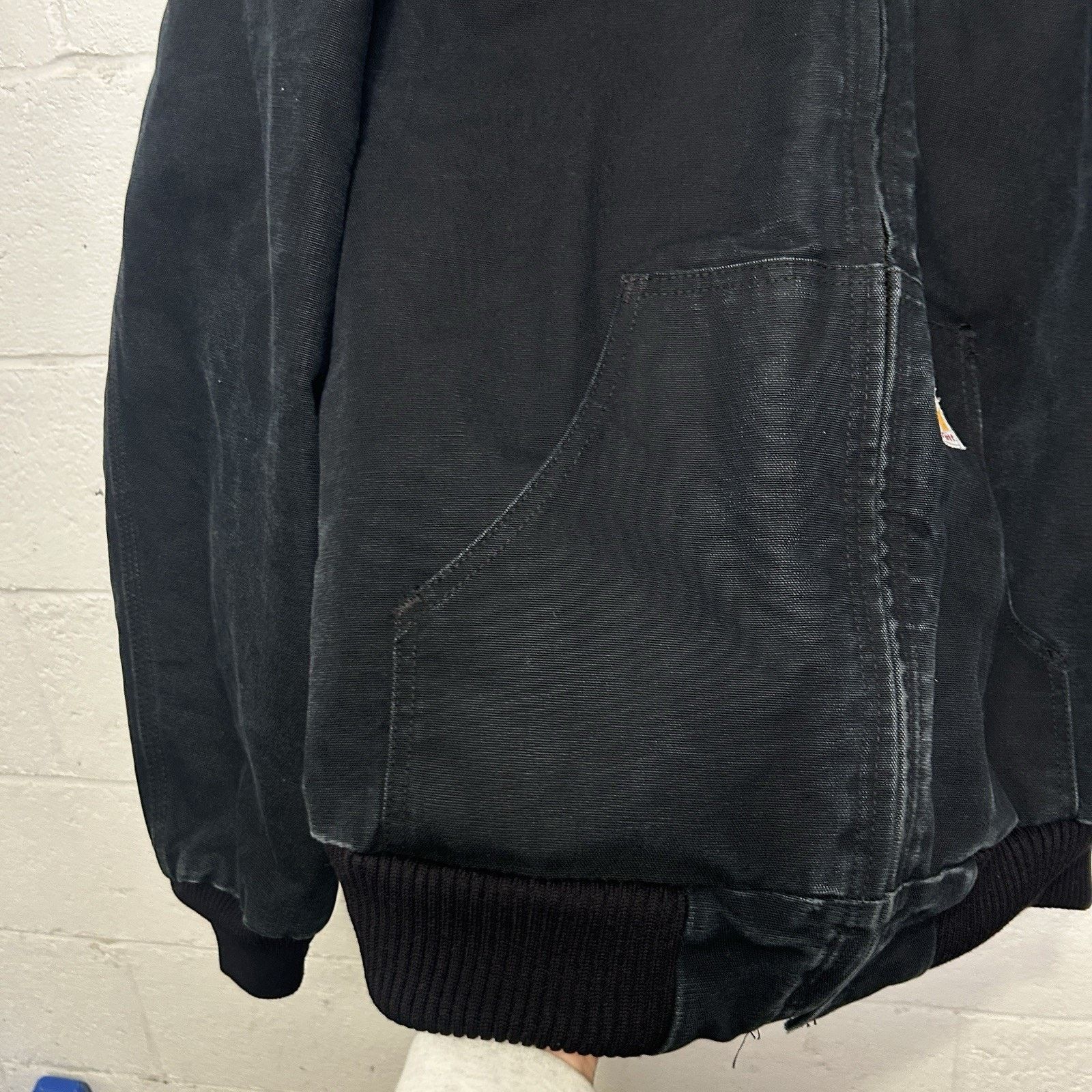 Carhartt Vintage Carhartt Quilted Hooded Active Jacket “Black” J140 Size US M / EU 48-50 / 2 - 9 Thumbnail