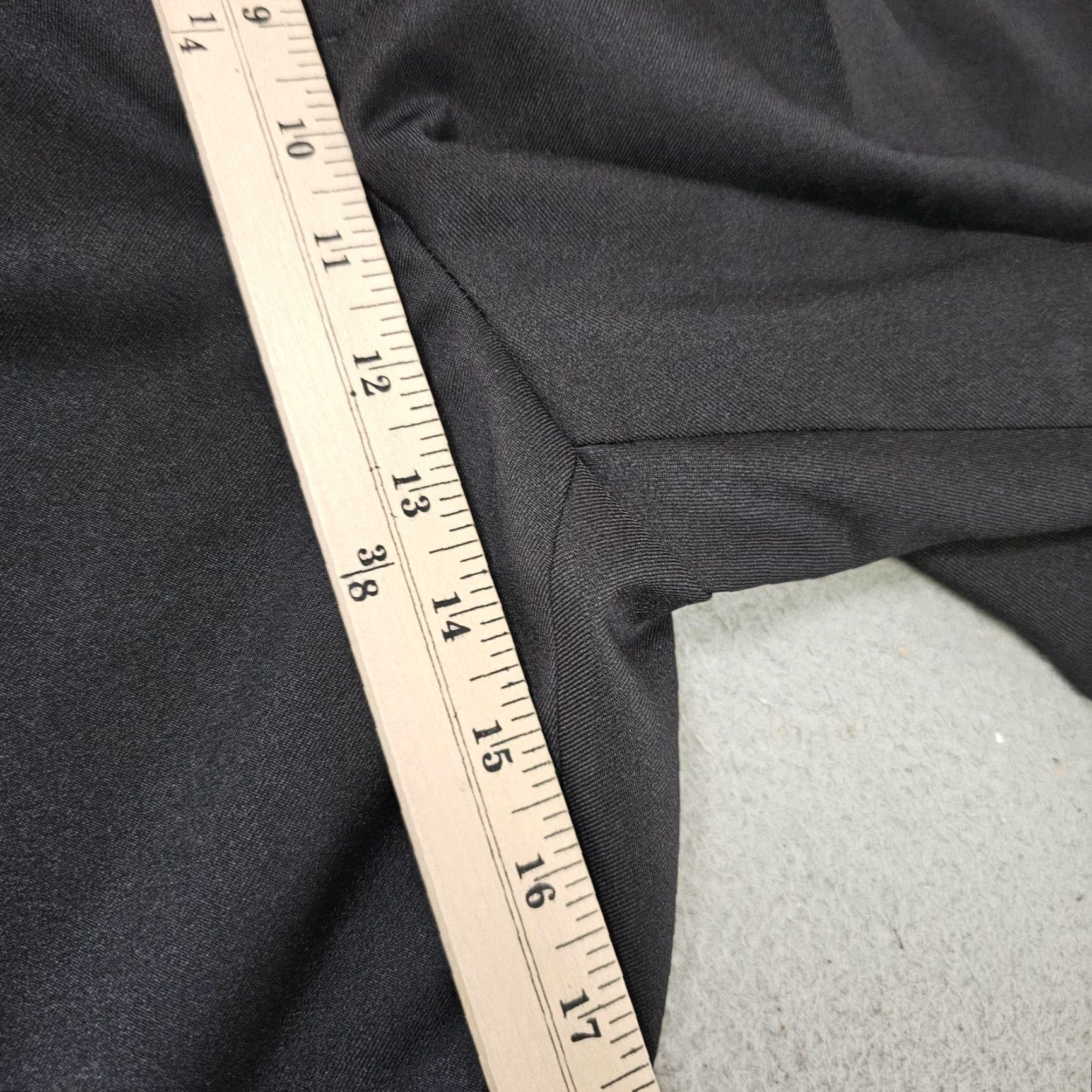 Croft & Barrow Croft & Barrow Dress Pants Mens 42x30 Black Classic Fit Pleated Cuffed-Front Zip Pockets Straight Leg Pants Mens Classic Fit Black Tie 001 Black Tie Size US 42 / EU 58 - 3 Thumbnail