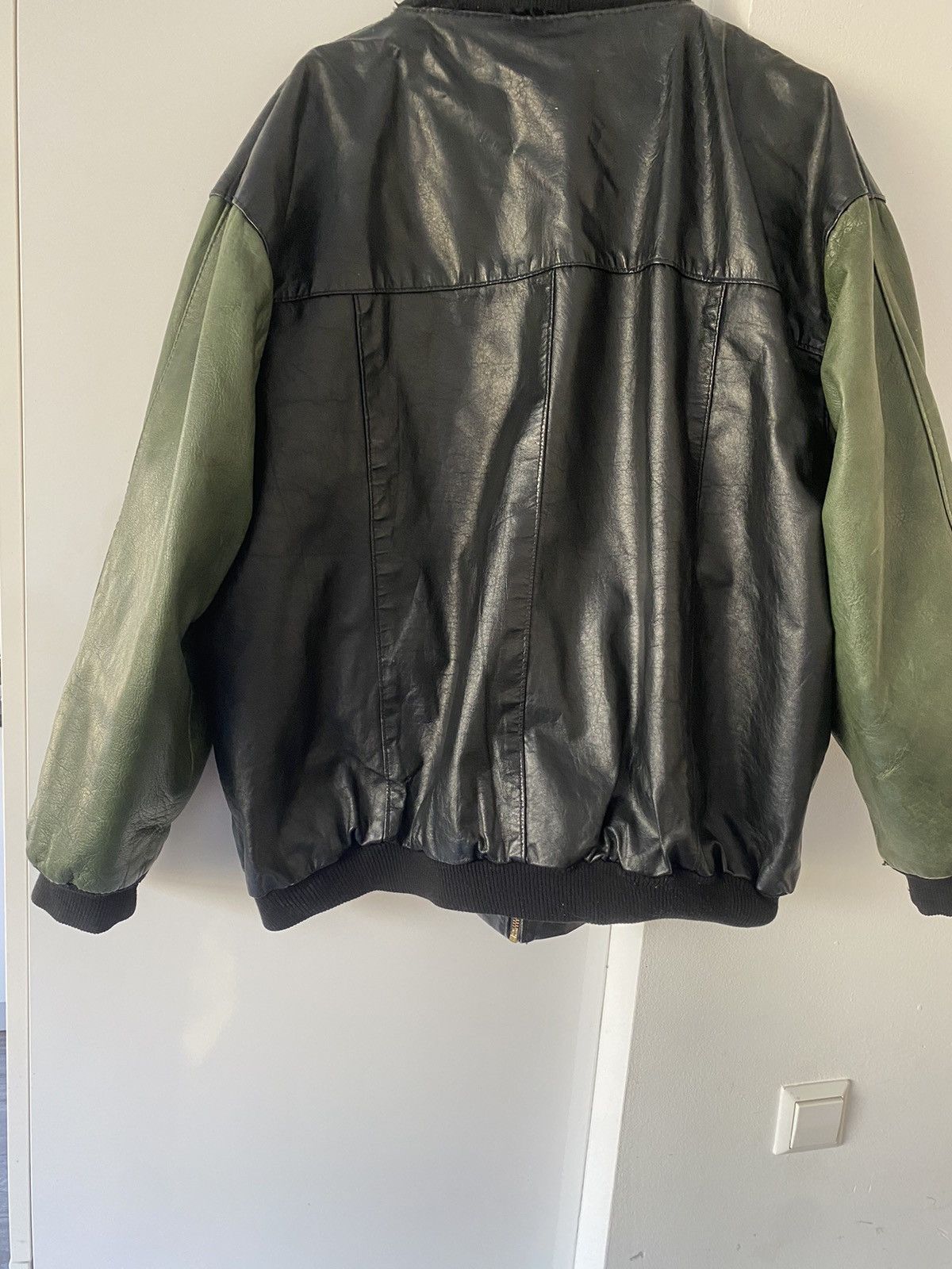 Vintage Vintage leather varsity jacket Size US XL / EU 56 / 4 - 2 Thumbnail