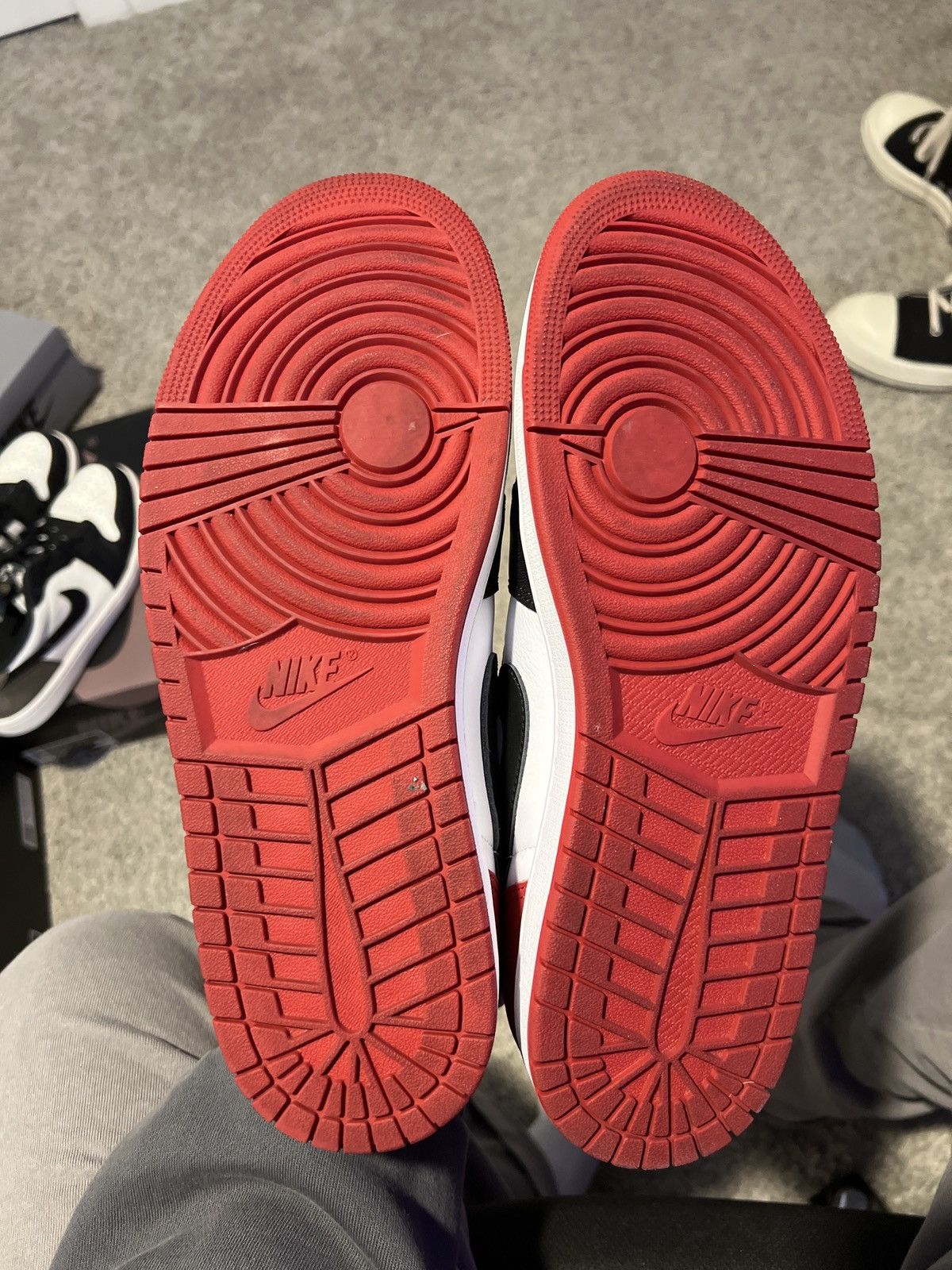 Jordan Brand Jordan 1 low black toe Size US 10.5 / EU 43-44 - 5 Thumbnail