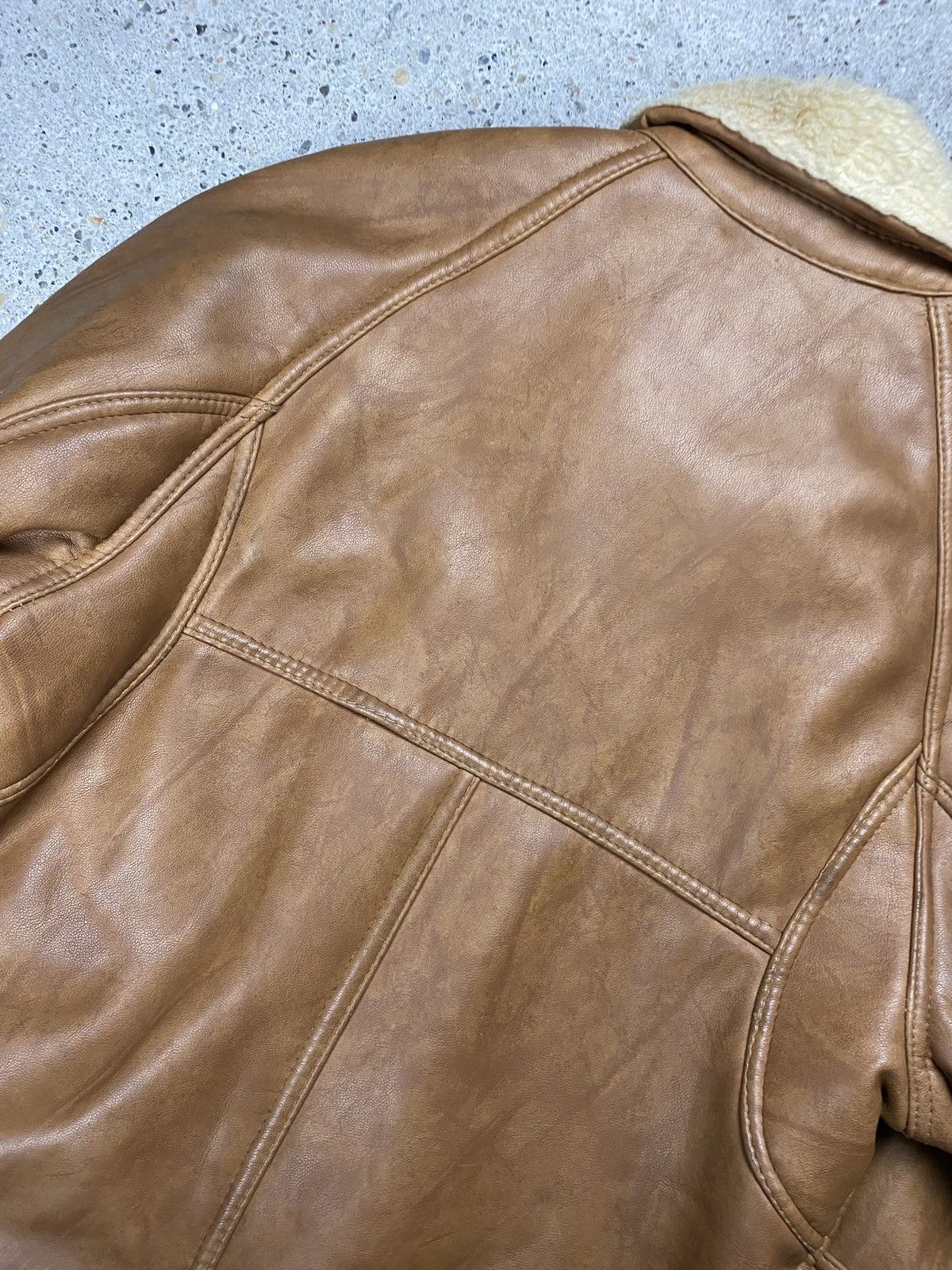 Vintage Shearling leather jacket brown vintage Size US XL / EU 56 / 4 - 13 Thumbnail