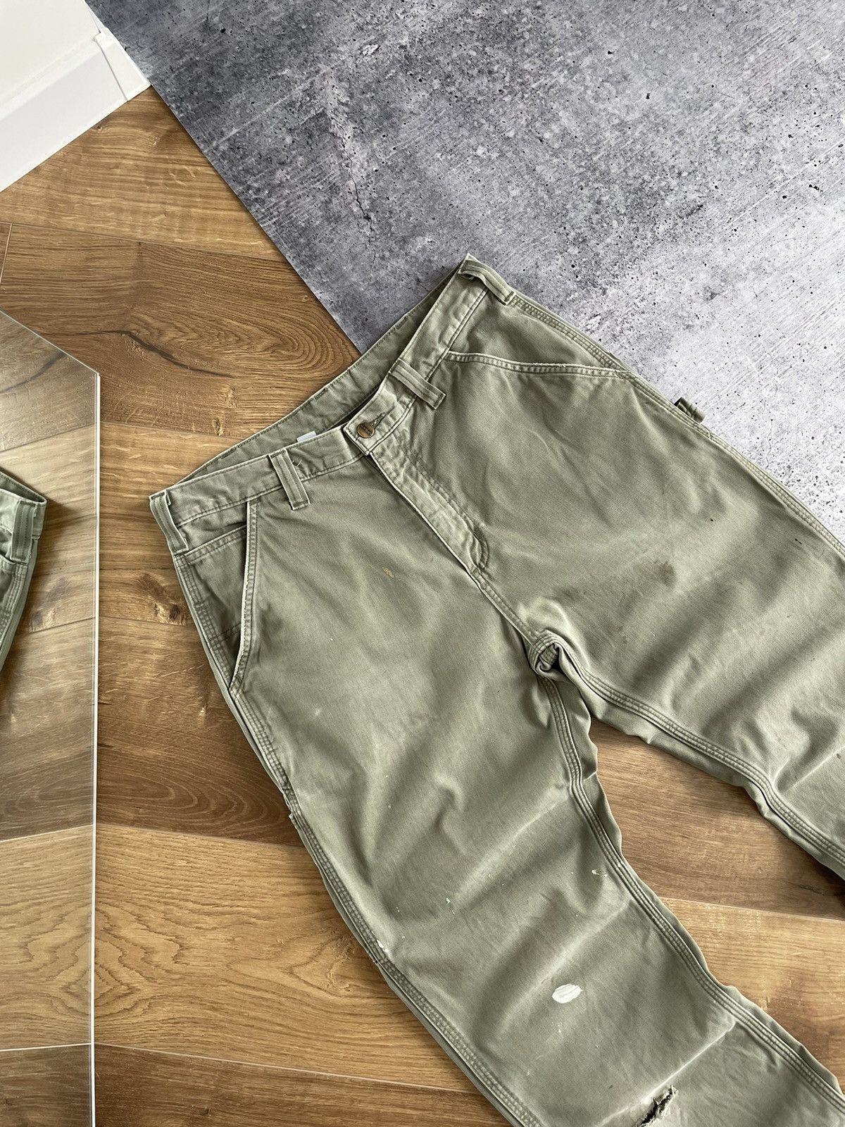 Carhartt × Vintage Vintage Carhartt Y2K Single Knee Carpenter Distressed Pants Size US 33 - 7 Thumbnail