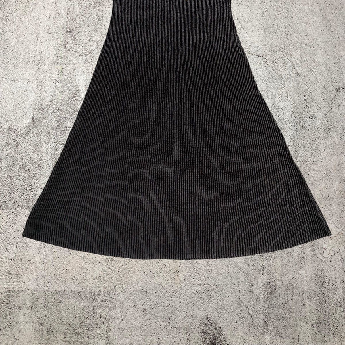 Japanese Brand 2000s Issey Miyake Specchio Pleats Architectural Midi Dress Size M / US 6-8 / IT 42-44 - 8 Thumbnail