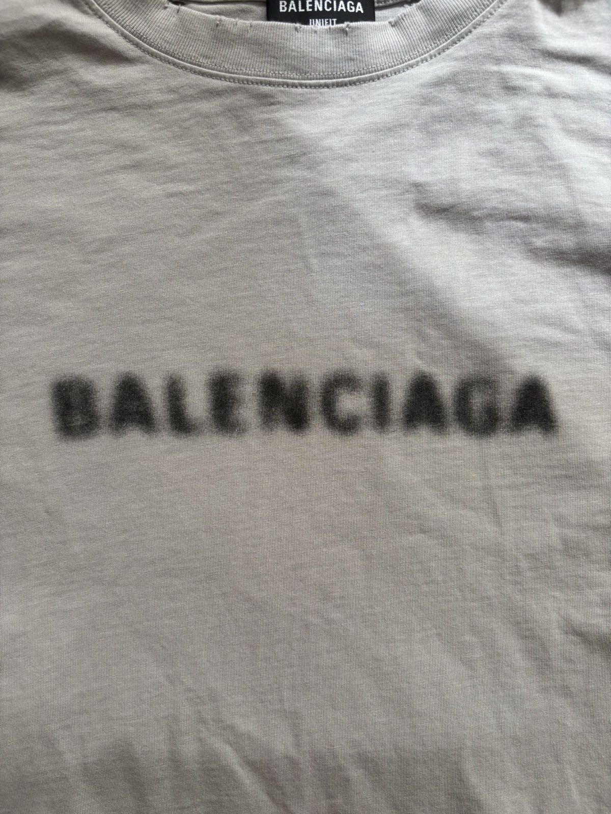 Balenciaga Balenciaga Blurred Logo Distressed Tee Size US M / EU 48-50 / 2 - 3 Thumbnail