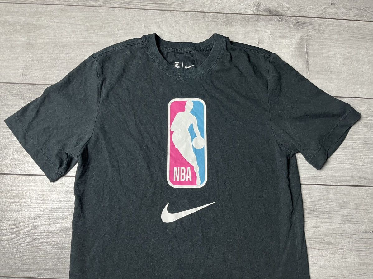 Nike Nike Tshirt NBA streetwear size Small Size US S / EU 44-46 / 1 - 3 Thumbnail