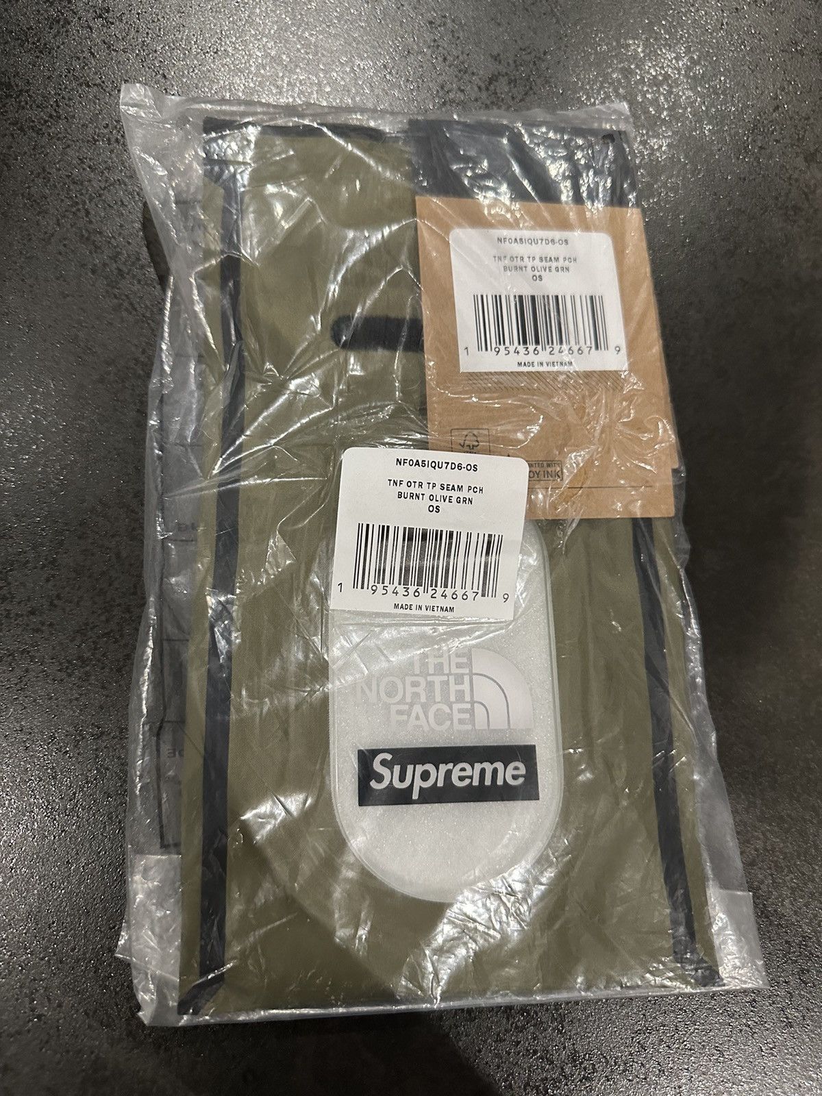 Supreme × The North Face Supreme The North Face TNF Summit Neck Pouch Size ONE SIZE - 2 Thumbnail