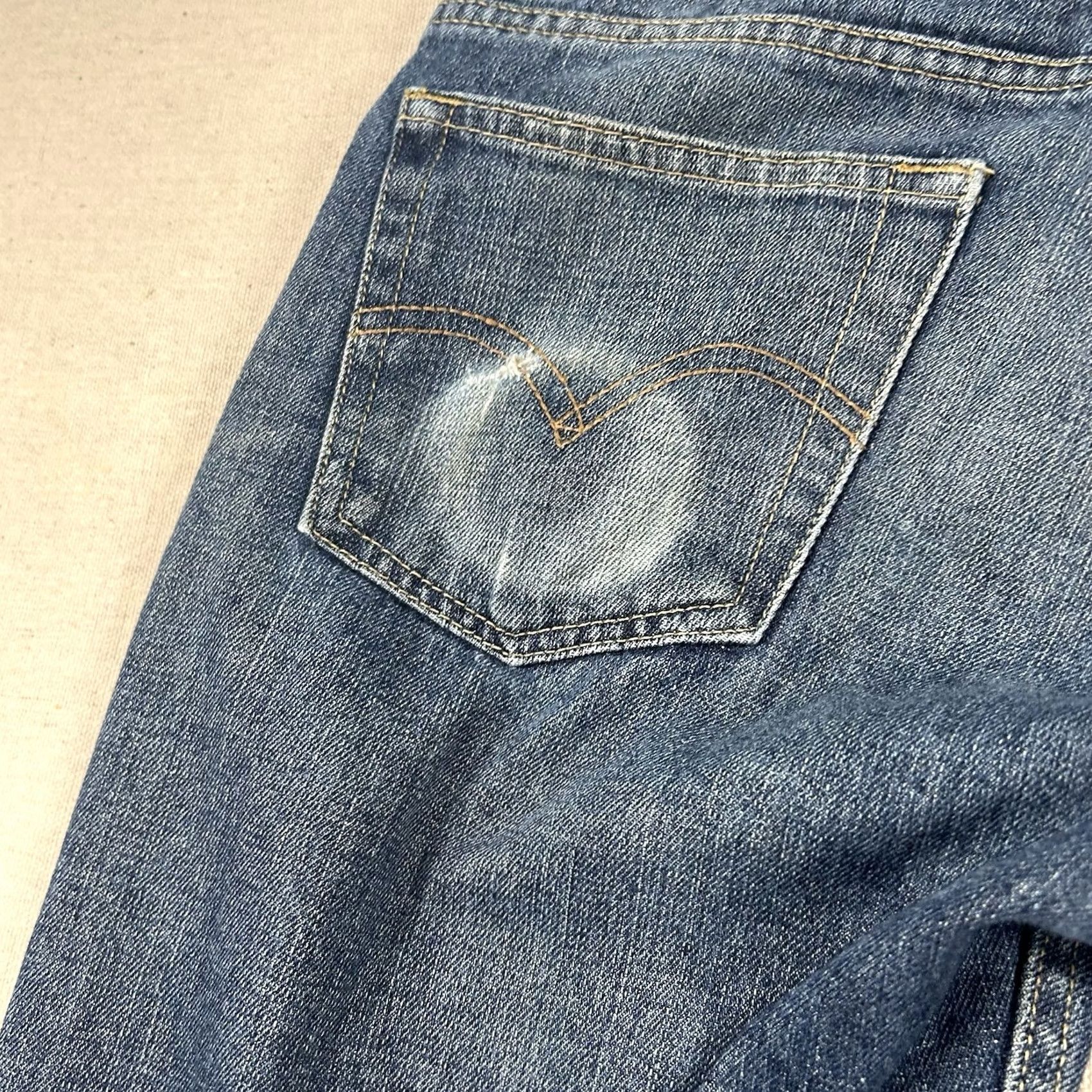 Levi's VINTAGE Levi's 505 Jeans Womens 16 Reg Straight Distressed Y2K 28x27 Blue 100% Cotton Denim Jeans Mens Womens Boys Girls Size 38" / US 16 / IT 52 - 7 Thumbnail