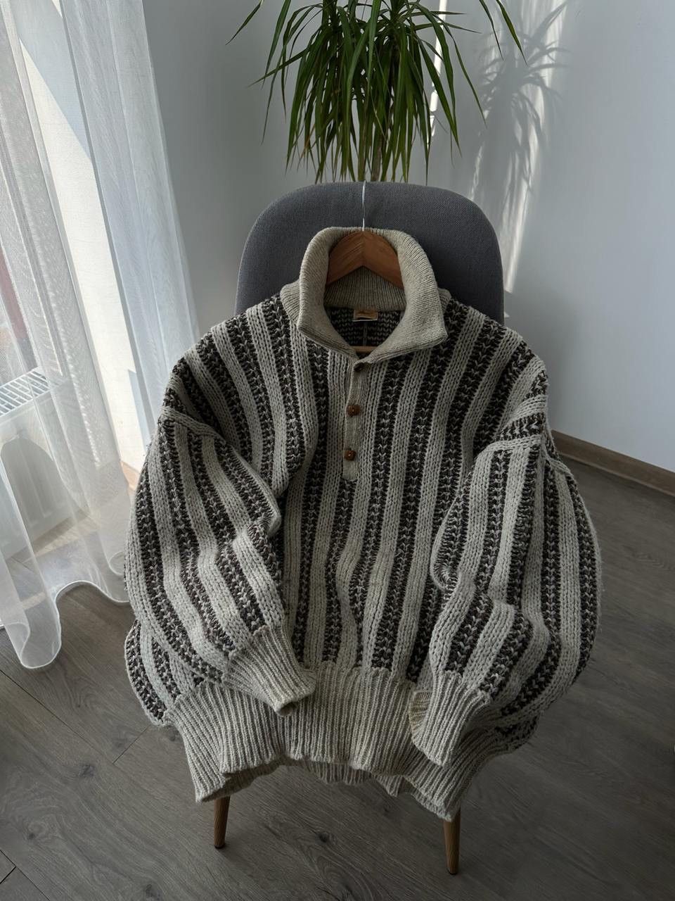 Vintage Vintage Maryse Pure Wool Knit Distressed Sweater Size US M / EU 48-50 / 2 - 14 Thumbnail