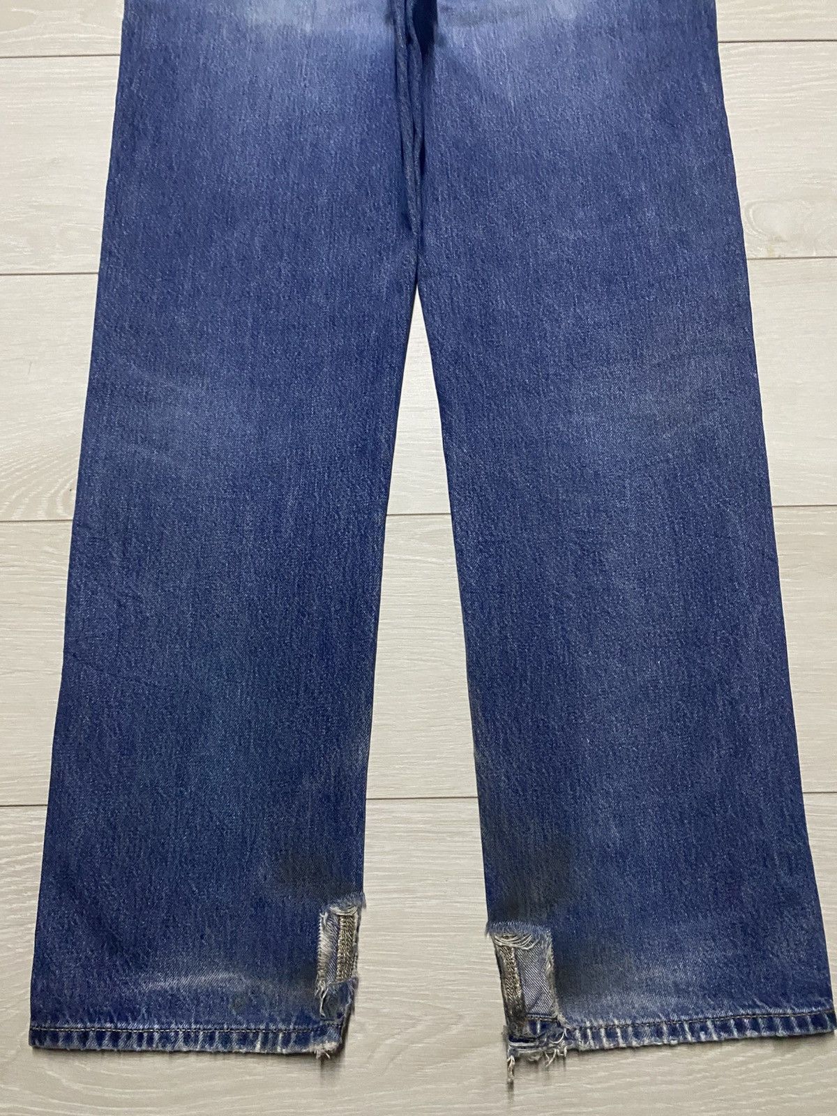 Uniqlo Vintage Uniqlo Faded Wash Distressed Loose Jeans Size US 35 - 6 Thumbnail