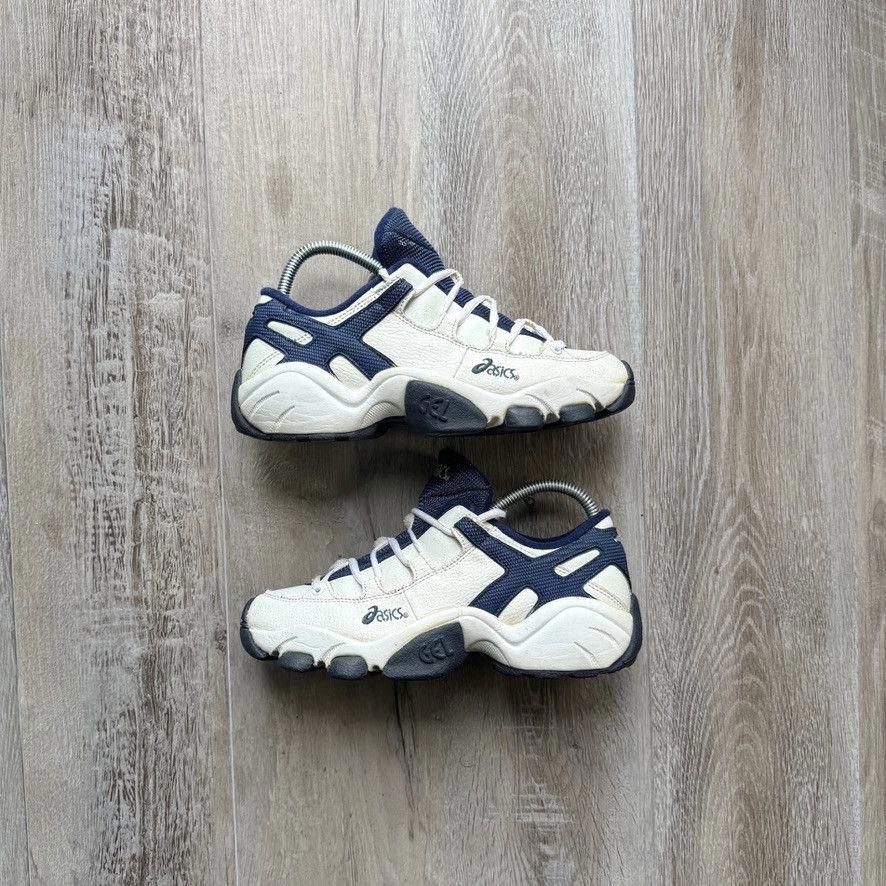 Asics ASICS • VINTAGE Runner "SL783" (6M) Size US 6 / EU 39 - 1 Thumbnail