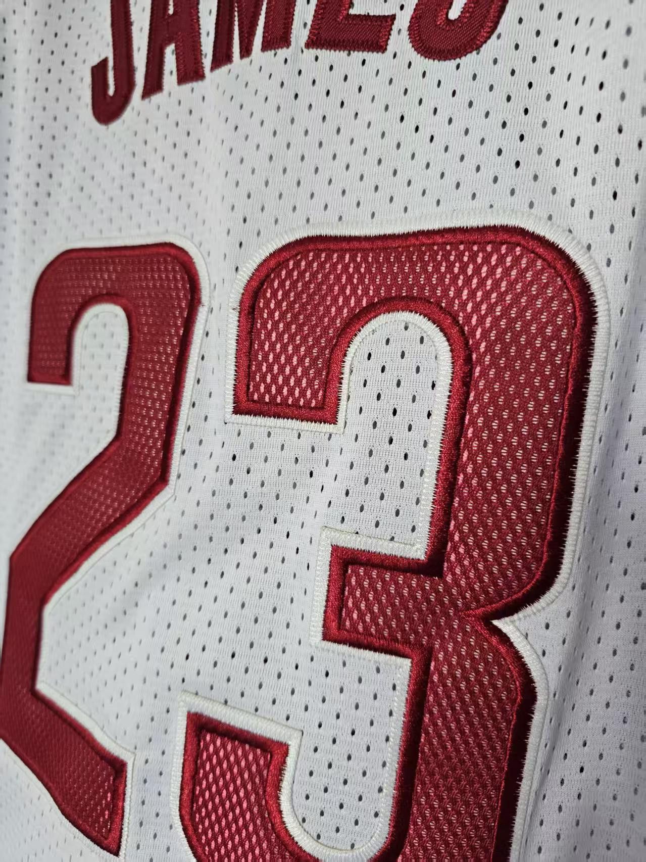 NBA LeBron James Jersey Cleveland Cavaliers 23 Double Stitched Size US XL / EU 56 / 4 - 4 Thumbnail