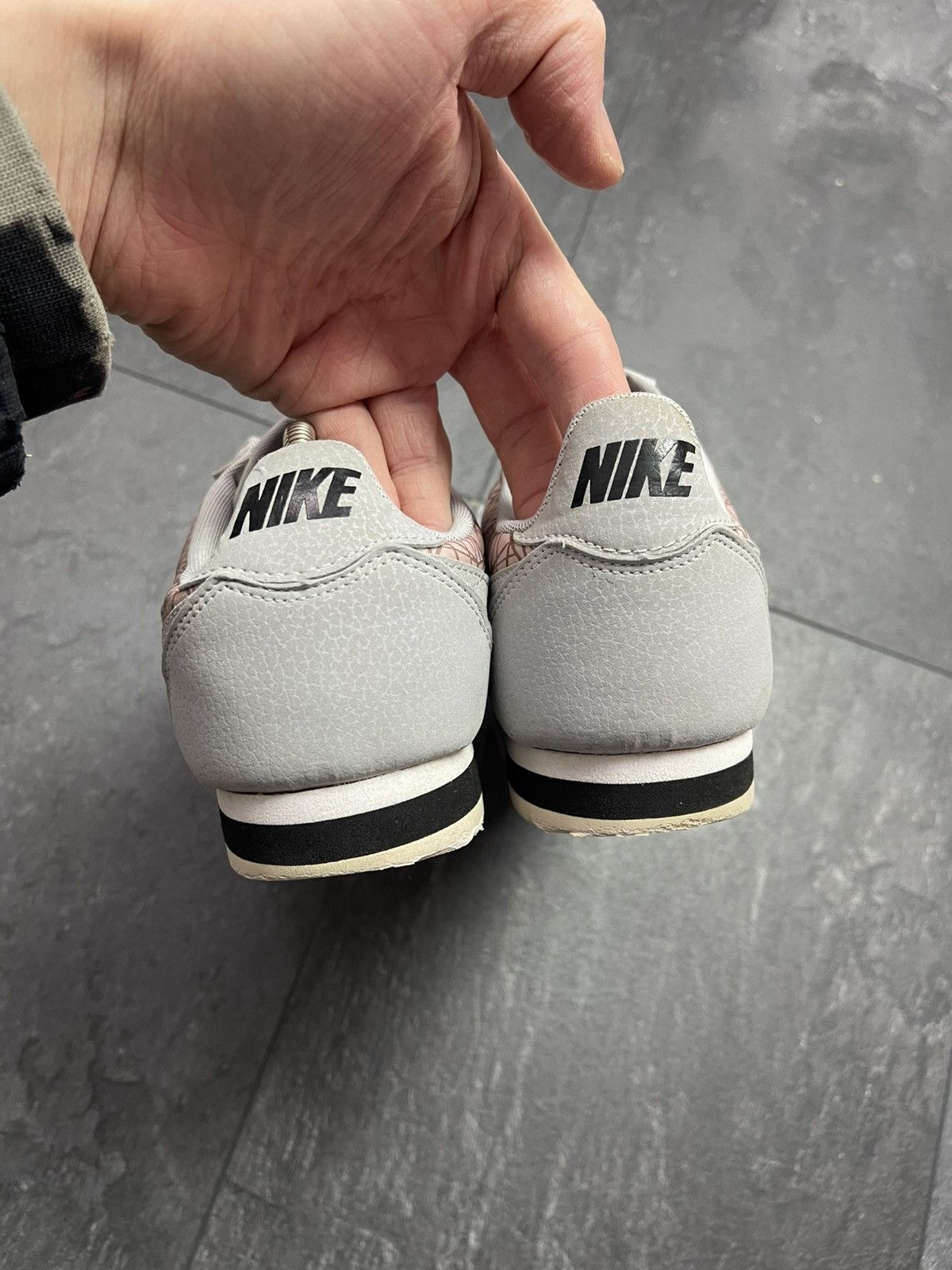 Nike × Streetwear × Vintage Vintage rare Nike Cortez low top sneakers Size US 7 / EU 40 - 11 Thumbnail