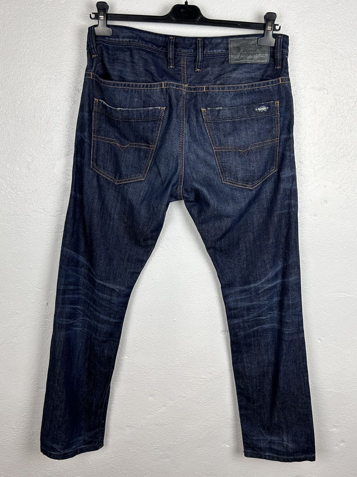 Diesel Diesel Braddom 0806W Regular Slim Carrot Jeans In Size 31/32 Size US 31 - 6 Thumbnail