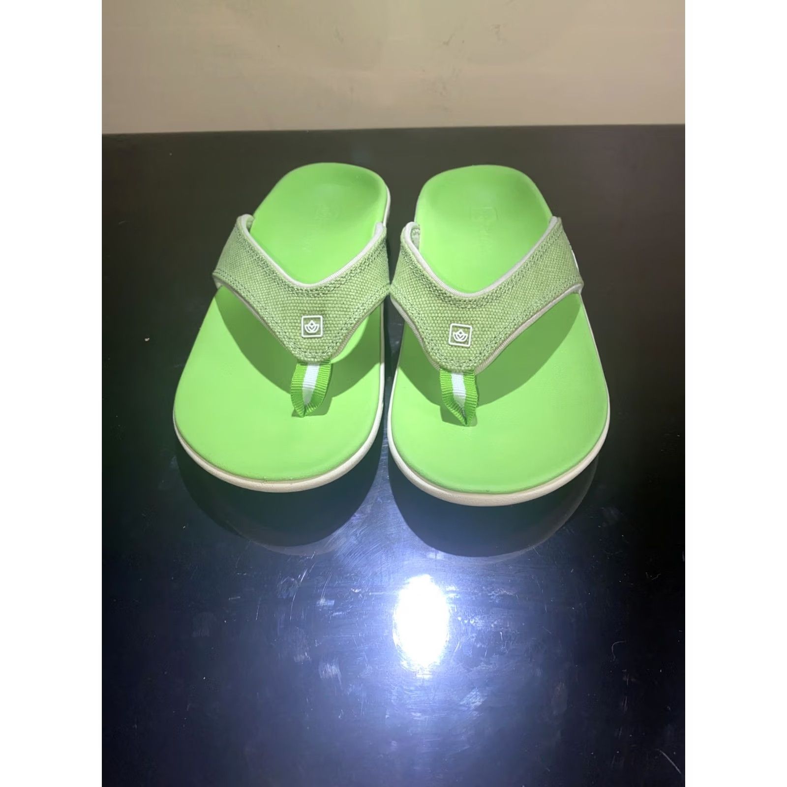 Vintage Spenco Sandals Lime Green Size 6 Women Flip Flop Fabric Sandal Green 6 Womens Size US 6 / IT 36 - 2 Thumbnail