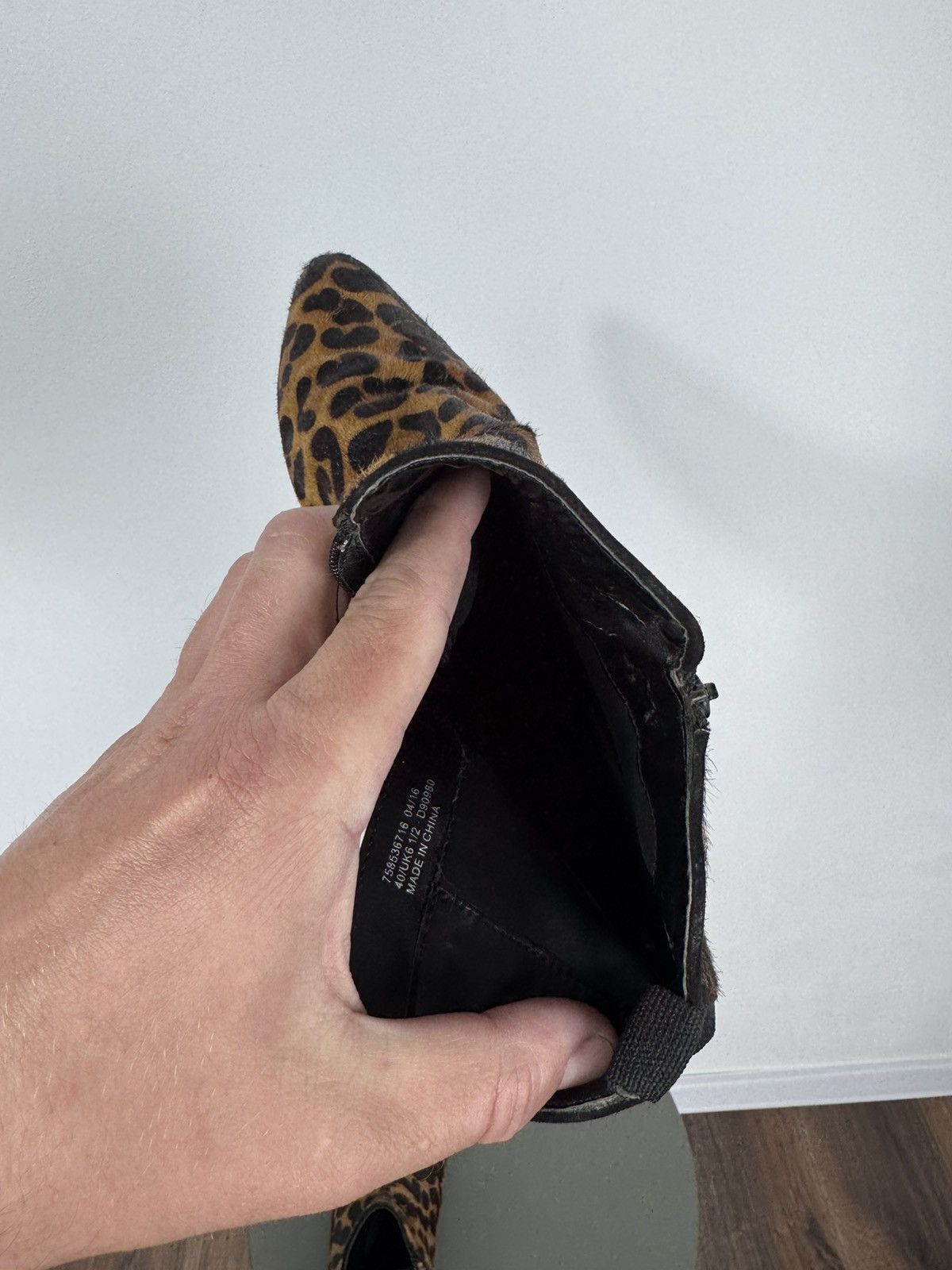 Other Women’s Leopard Print Faux Pointed Toe Ankle Boots Size 40 Size US 9 / IT 39 - 17 Thumbnail