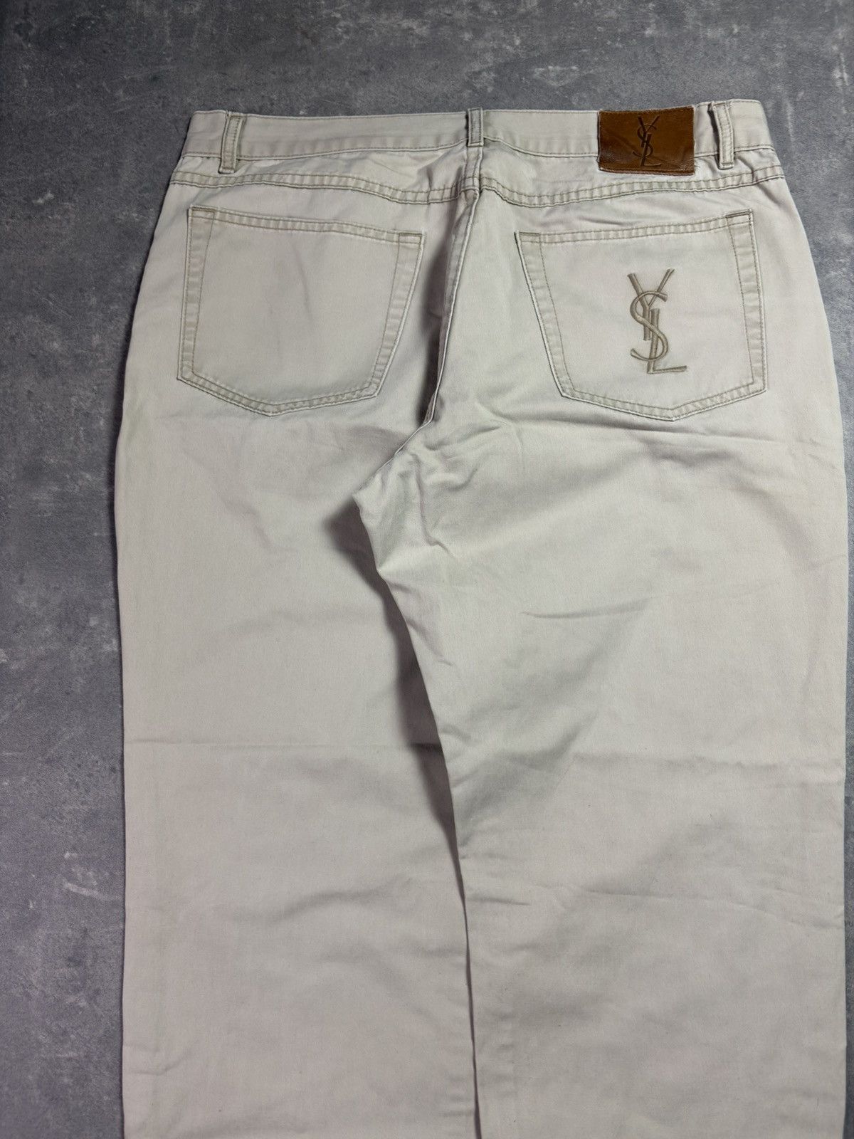 Yves Saint Laurent Yves Saint Laurent YSL Back Logo Beige Trousers Pants 34 Size US 34 / EU 50 - 11 Thumbnail