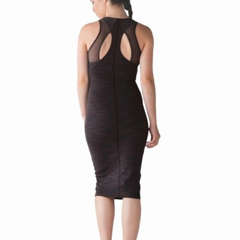 Lululemon Lululemon Globetrotter Scoop Neck Sleeveless Dress Size M / US 6-8 / IT 42-44 - 1 Thumbnail