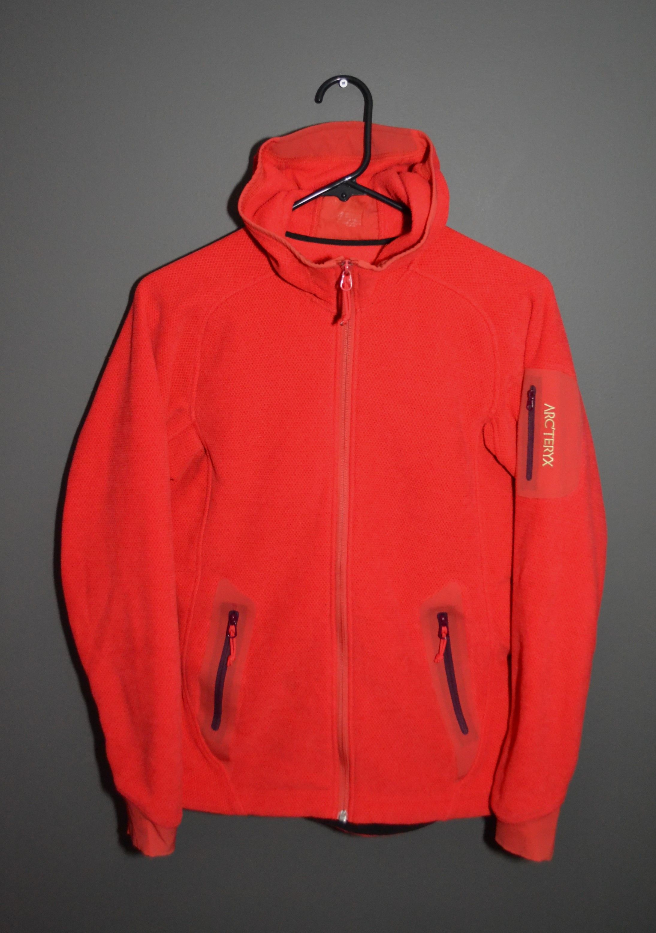 Arc'teryx Arc'teryx S size Polartec Hooded Jacket Strato Red-Orange Size S / US 4 / IT 40 - 2 Thumbnail