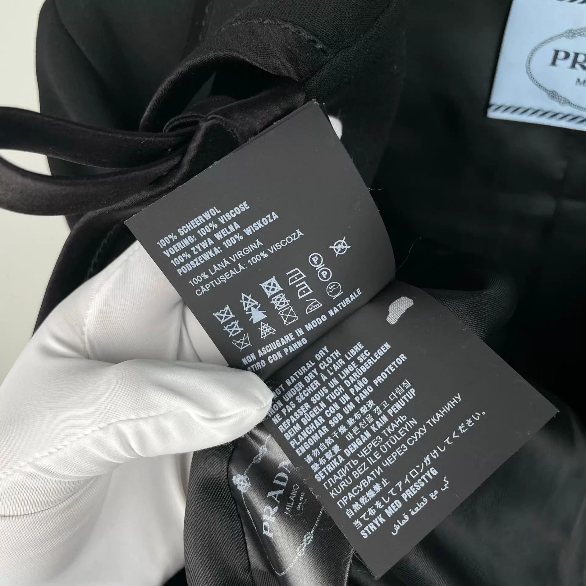 Prada Prada Wool Coat Black 44 260421WQQHF32 Size US S / EU 44-46 / 1 - 7 Thumbnail