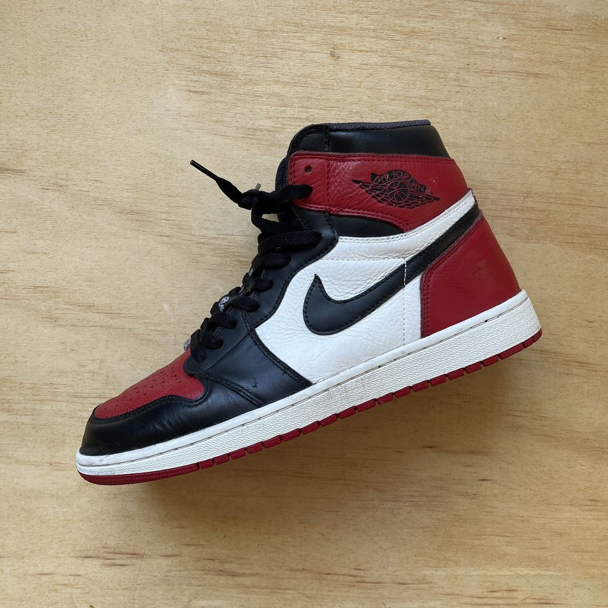 Jordan Brand Air Jordan 1 'Bred Toe' Size US 12 / EU 45 - 5 Thumbnail