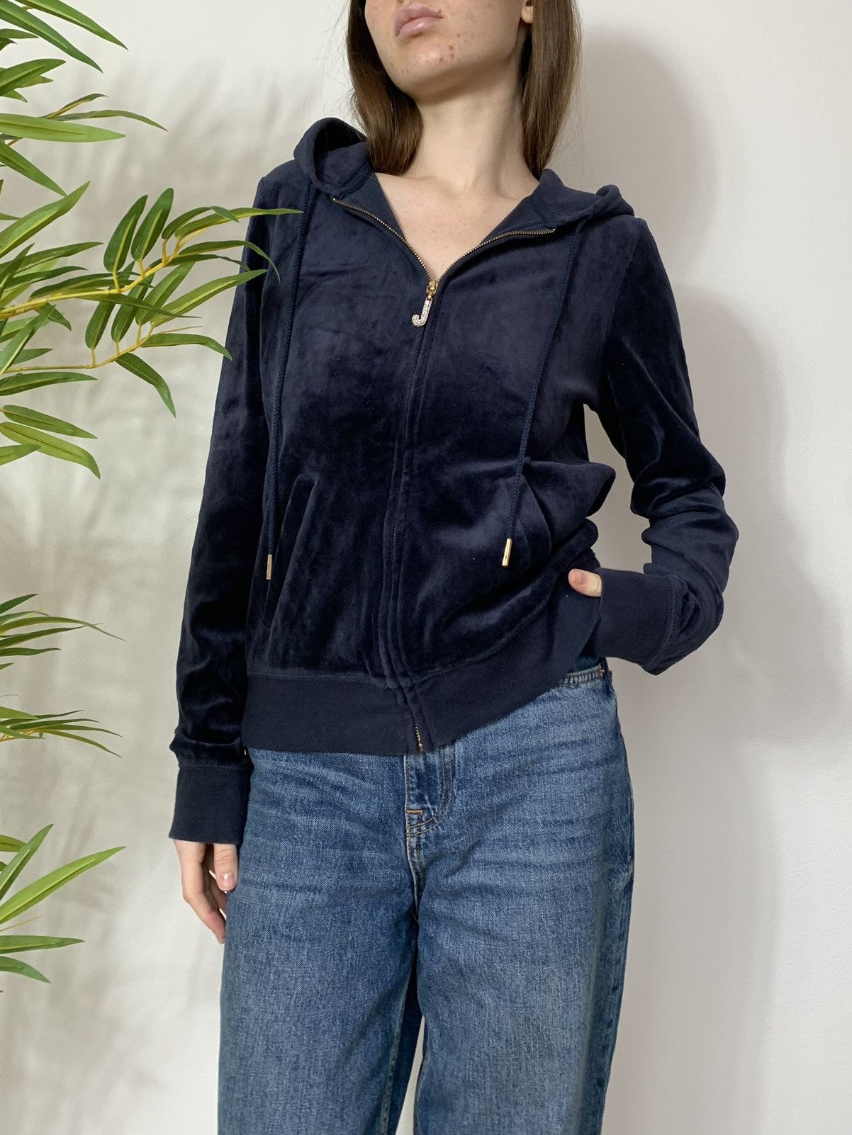 Juicy Couture VINTAGE JUICY COUTURE VELOUR BASIC ZIP UP HOODIE Size XL / US 12-14 / IT 48-50 - 3 Thumbnail
