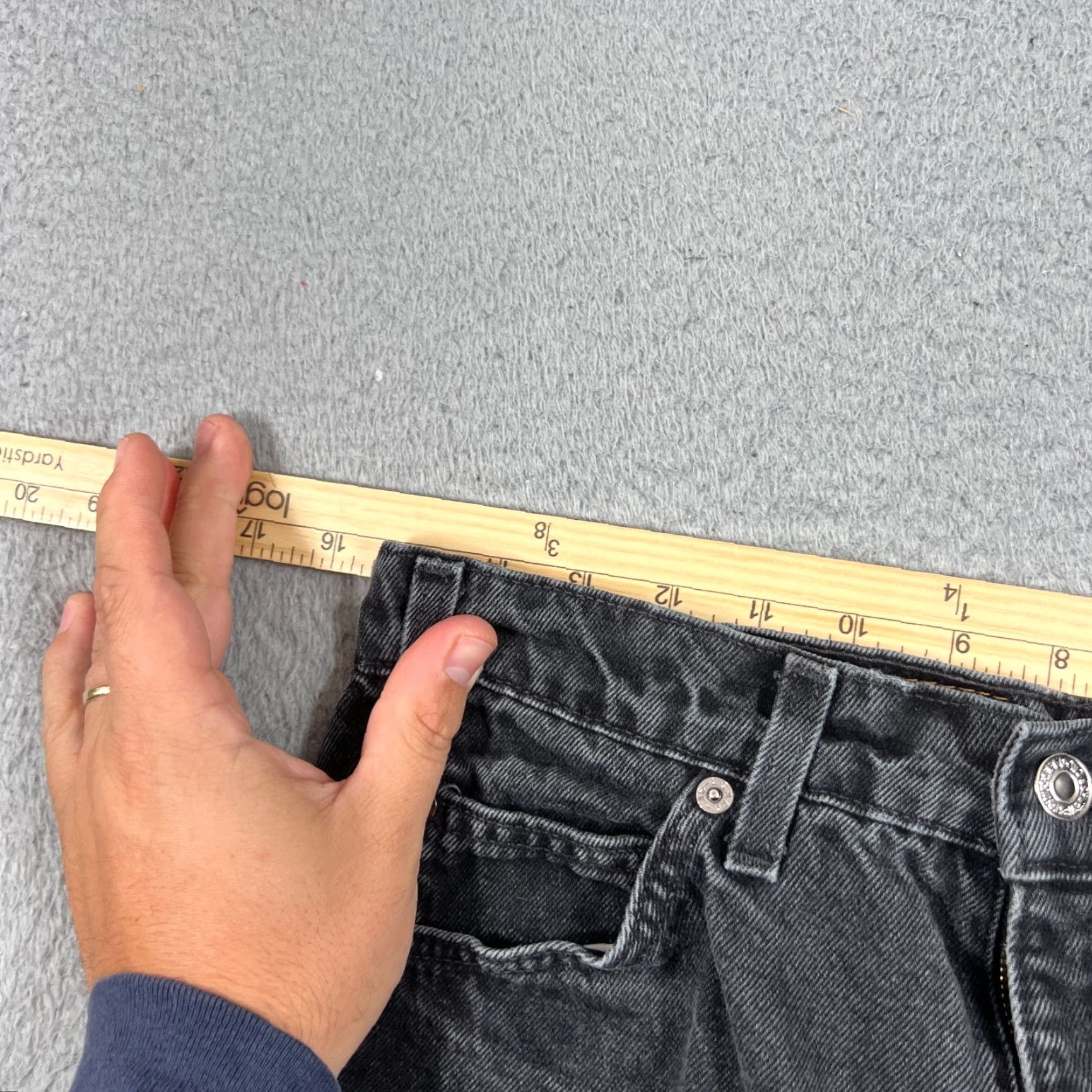 Levi's VINTAGE Levi's 550 Jeans Mens Sz 32x34 Tapered Relaxed Fit Black Denim 90s Retro Size US 32 / EU 48 - 5 Thumbnail