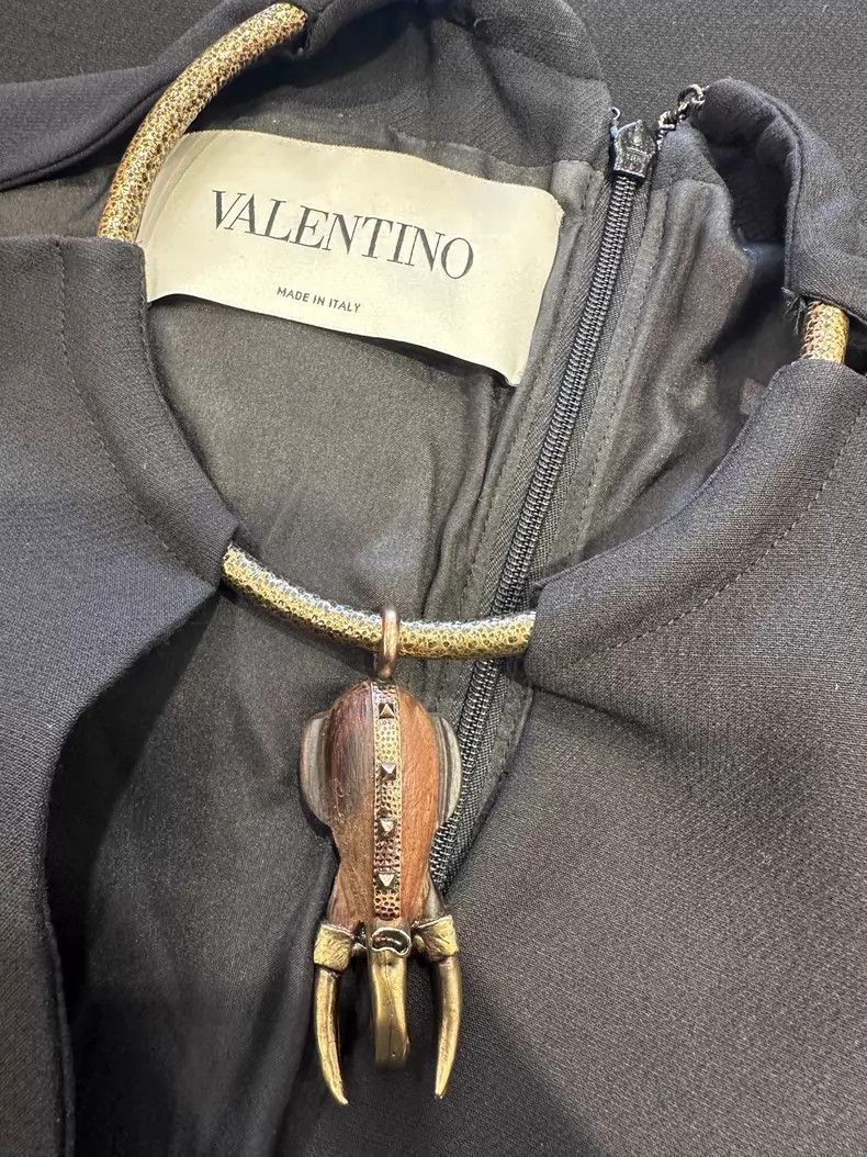 Valentino Valentino Heavy work dress Size XS / US 0-2 / IT 36-38 - 2 Thumbnail