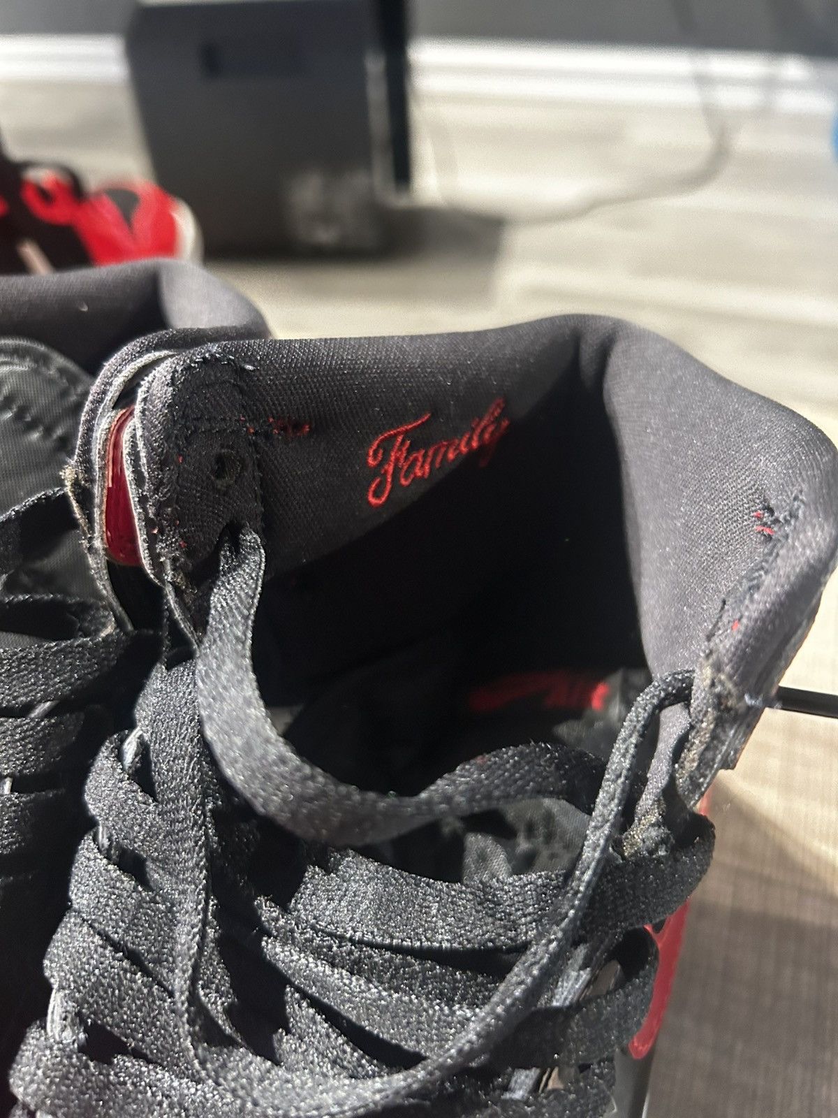 Jordan Brand × Nike Jordan 1 Retro High OG Patent bred Size US 5 / EU 37 - 3 Thumbnail
