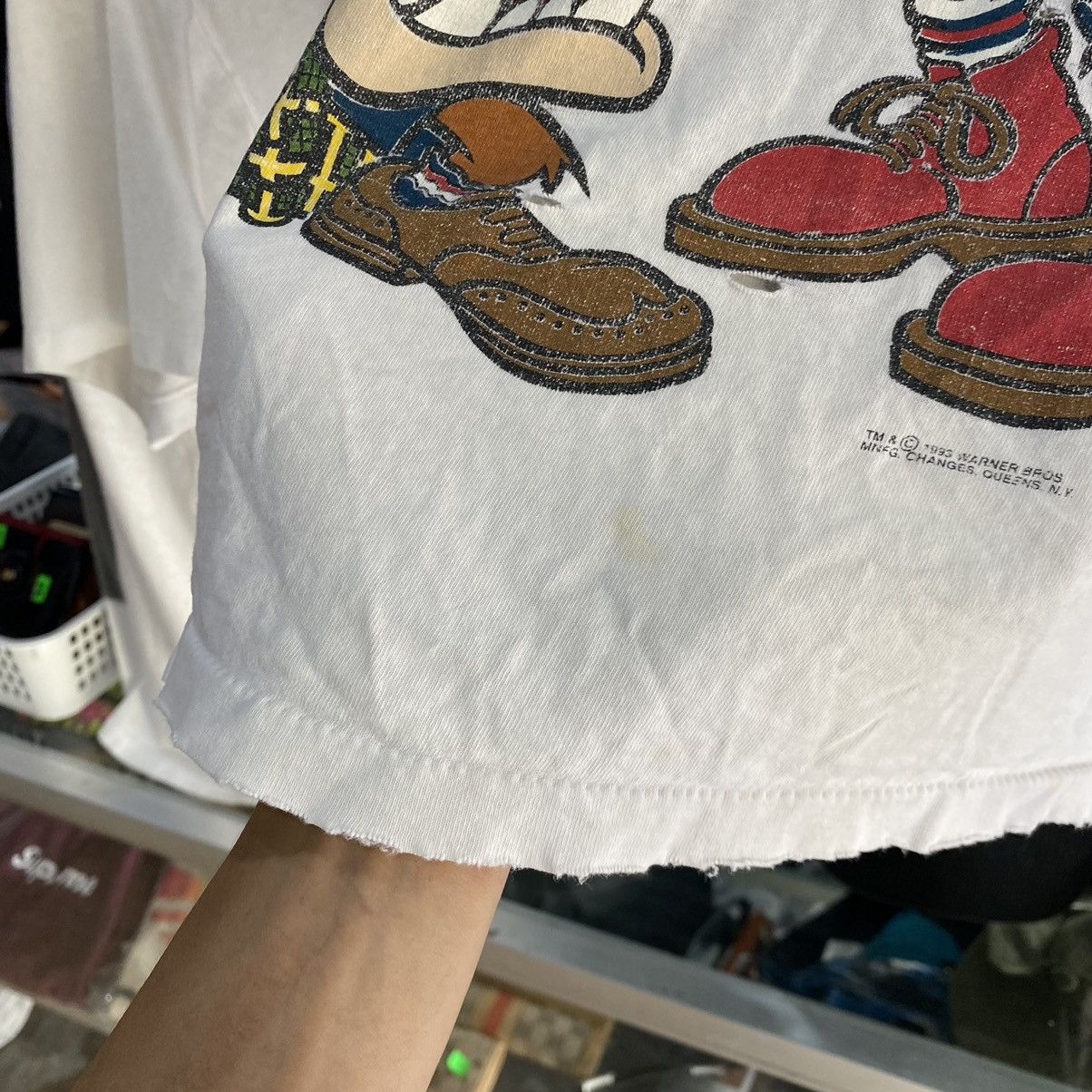 Cartoon Network × Vintage × Warner Bros Vintage Looney Tunes Tazmania Rap HipHop Squad Tees T Shirts Size US L / EU 52-54 / 3 - 8 Thumbnail