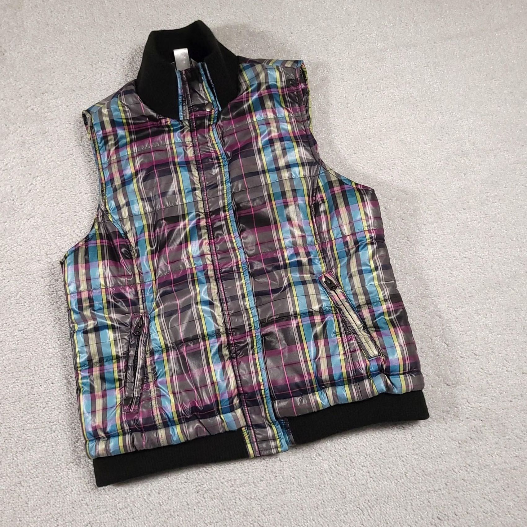 Vintage VINTAGE Christopher & Banks Vest Womens Petite Small Plaid Puffer Sleeveless Zip Pockets Size S / US 4 / IT 40 - 2 Thumbnail