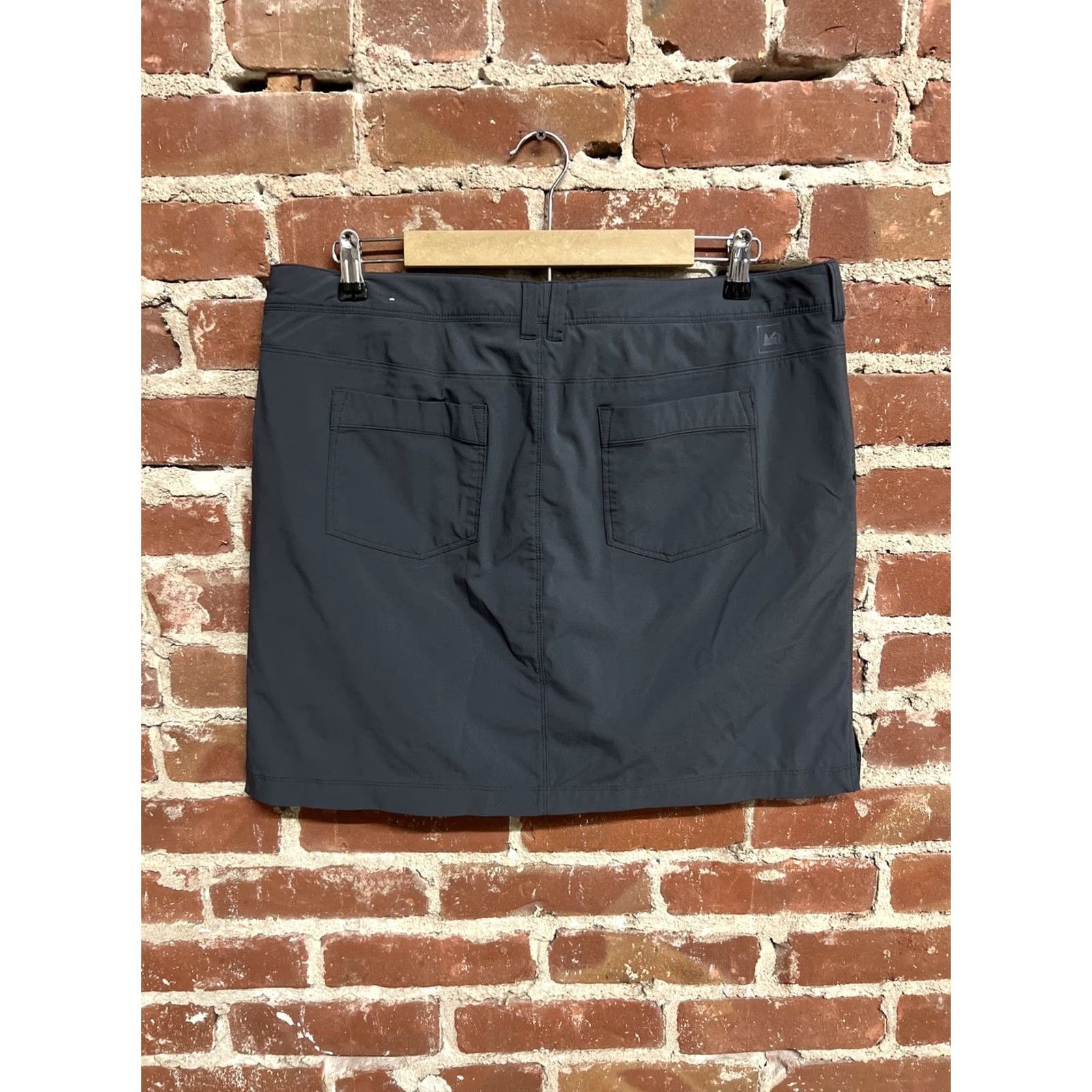 Vintage REI Skort Women Skirt Hiking Pockets Outdoor Nylon Spandex Gray M Middox? Size 32" / US 10 / IT 46 - 2 Thumbnail