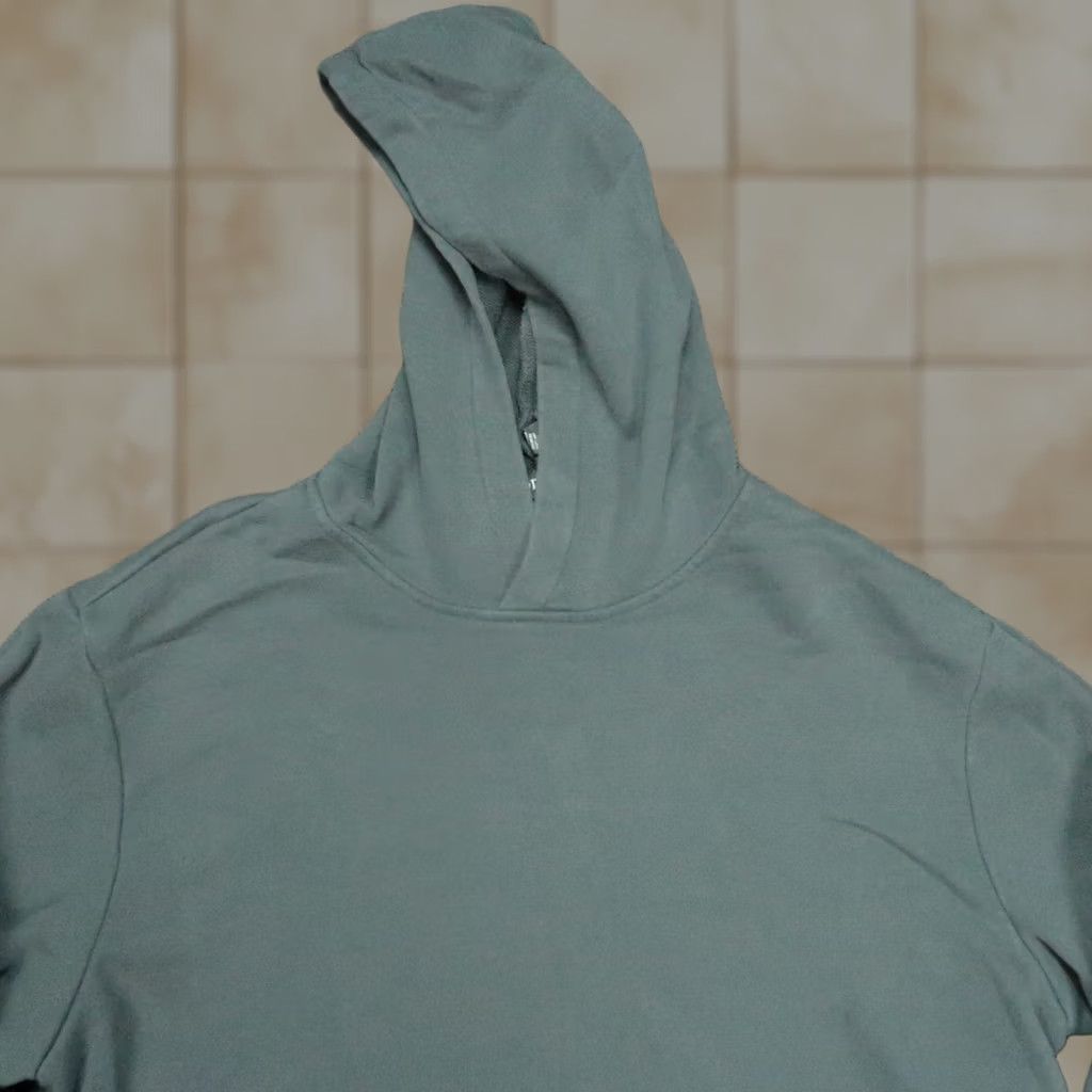 Vuori Vuori Hoodie Mens XL Blue Pullover Hooded Pockets Athletic Shirt Style V258 Size US XL / EU 56 / 4 - 1 Thumbnail