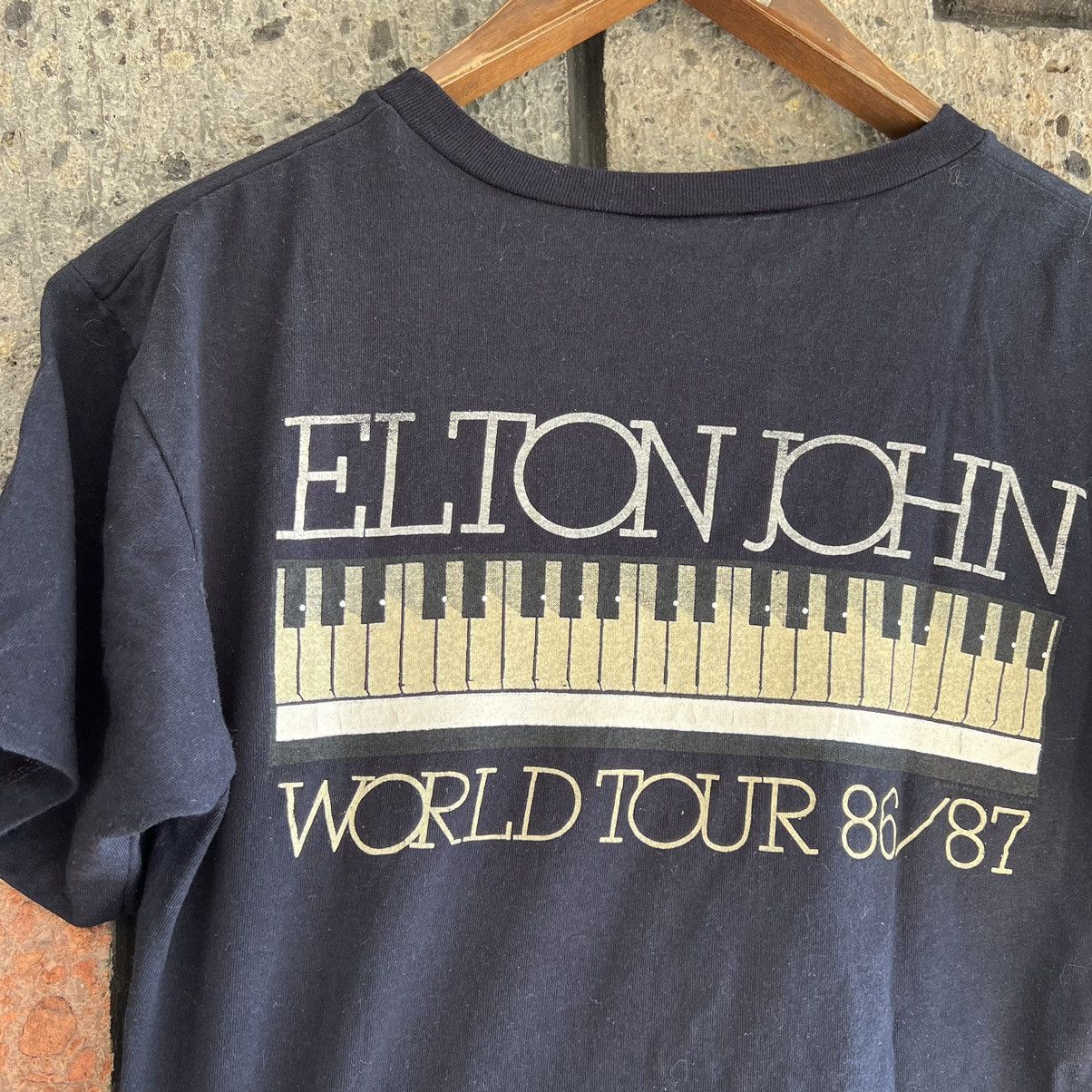 Band Tees × Vintage 1987 Elton John World Tour Band Tee Shirt Brockum Billy Joel Size US M / EU 48-50 / 2 - 5 Thumbnail
